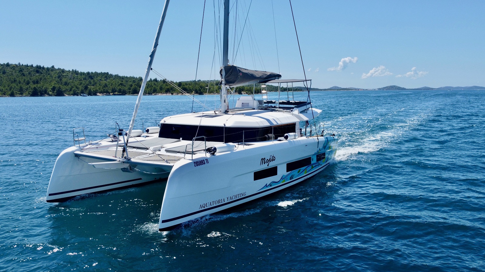Photo #6 - Dufour 48 Catamaran - 5 + 1 cab. (Mojito) in Pirovac - 39005