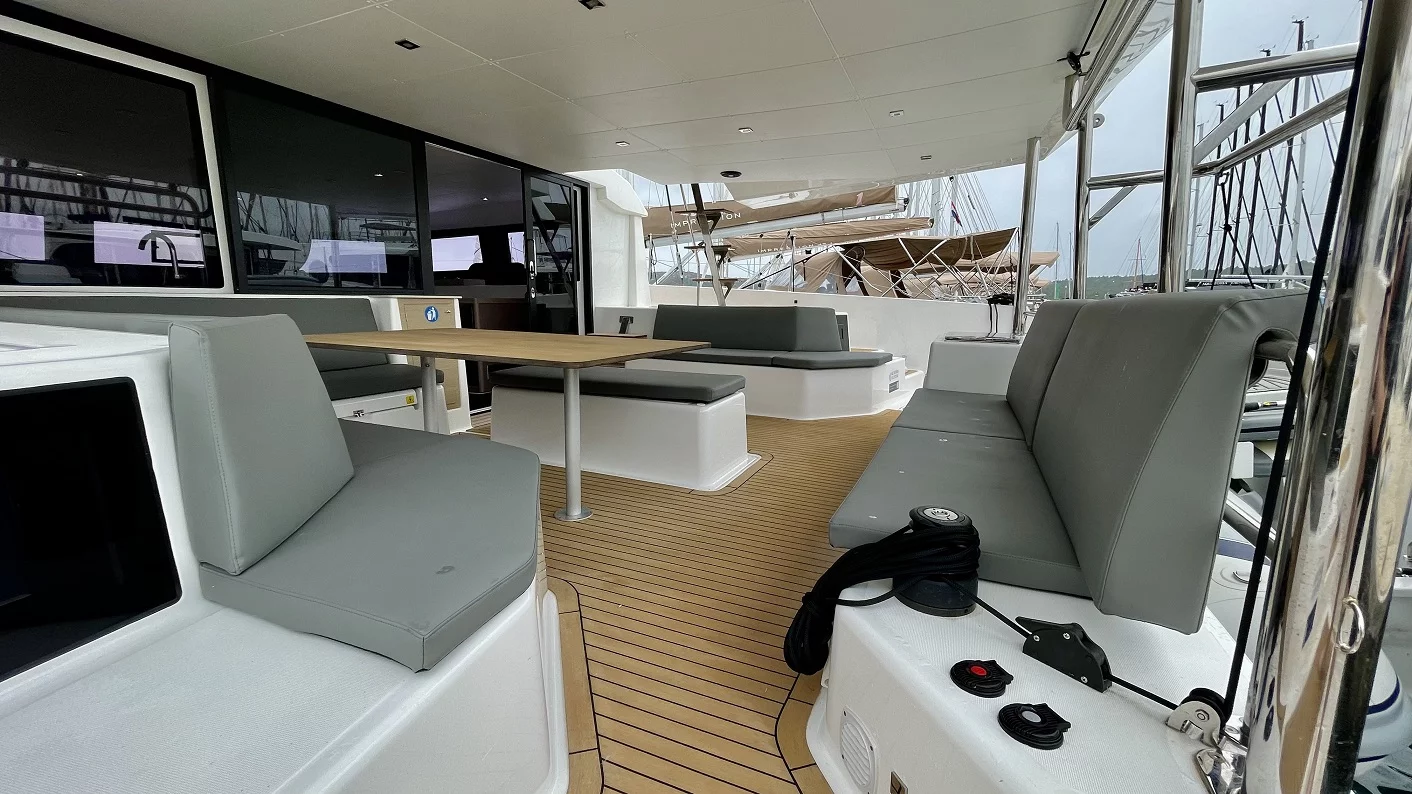 Dufour 48 Catamaran - 5 + 1 cab. (Mojito)  - 40