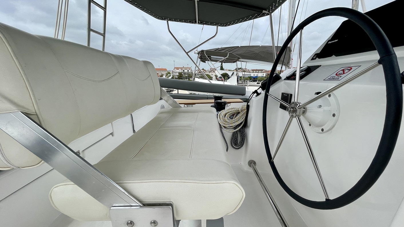 Photo #48 - Dufour 48 Catamaran - 5 + 1 cab. (Mojito) in Pirovac - 39005