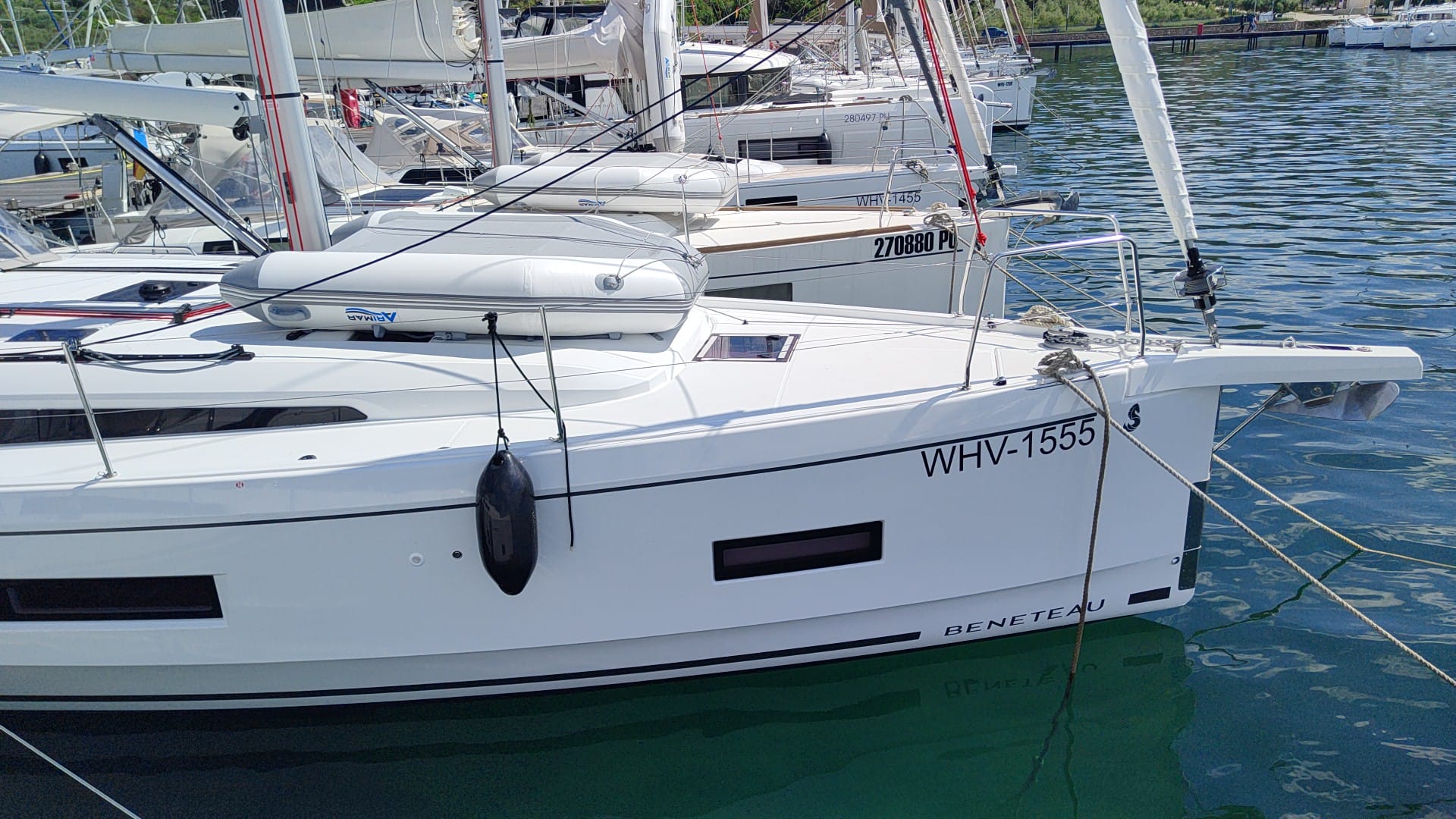 Photo #6 - Oceanis 40.1 - 3 cab. (Hannah) in Krk - 39007
