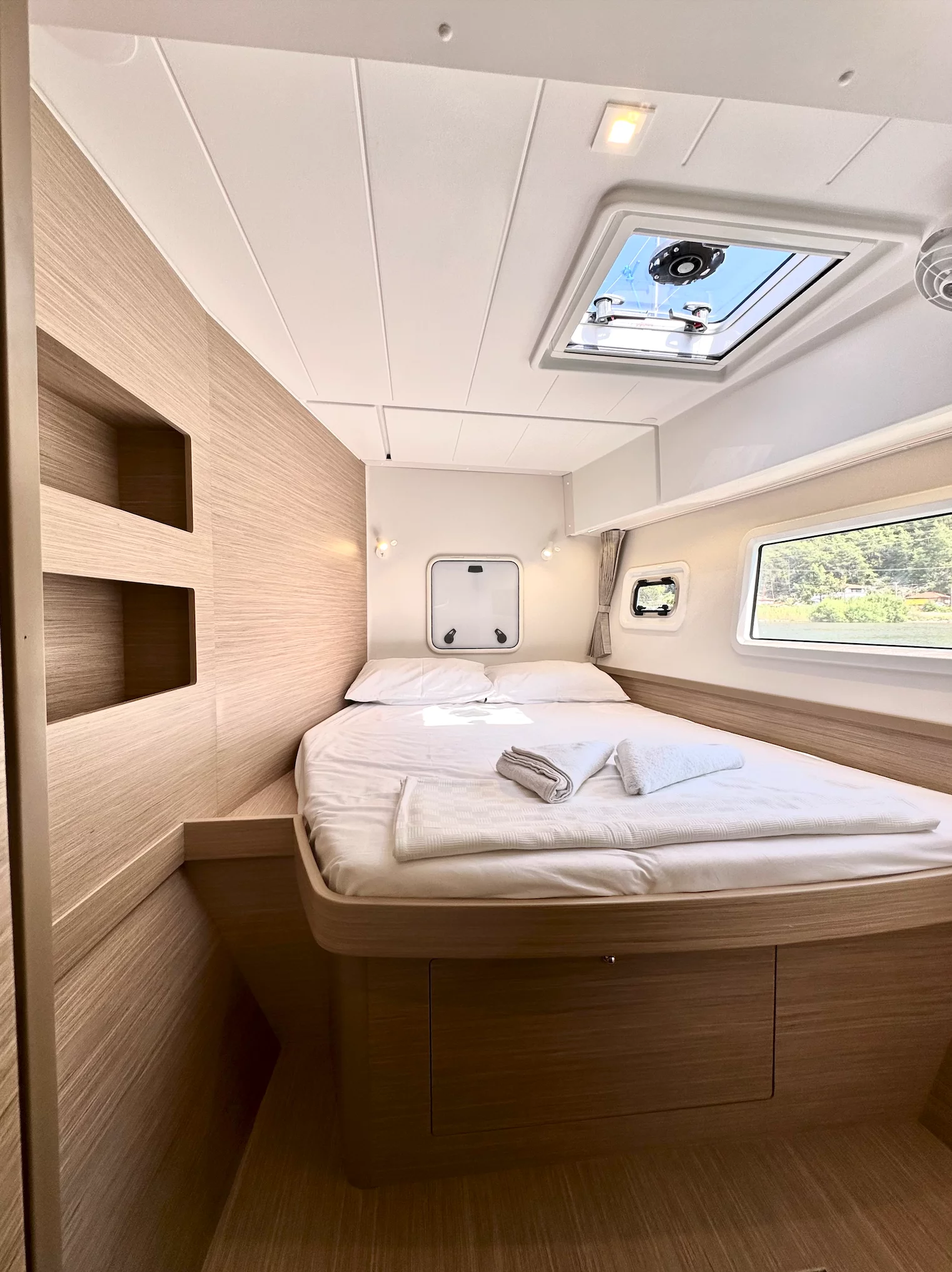 Lagoon 42 - 4 + 2 cab. (Sail Proteus)  - 17
