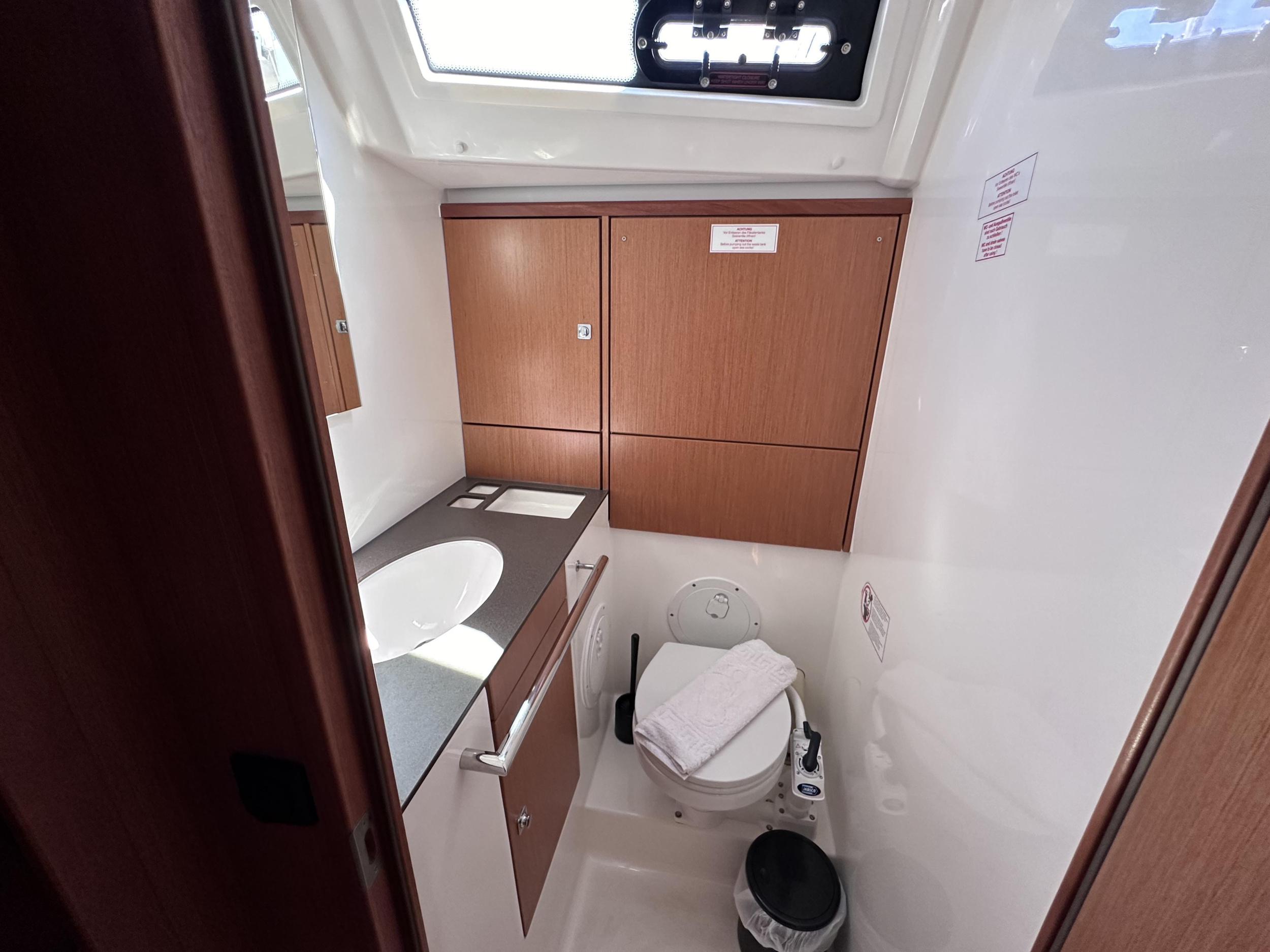 Photo #17 - Bavaria Cruiser 46 - 4 cab. (Sail Venus) in Fethiye - 39013
