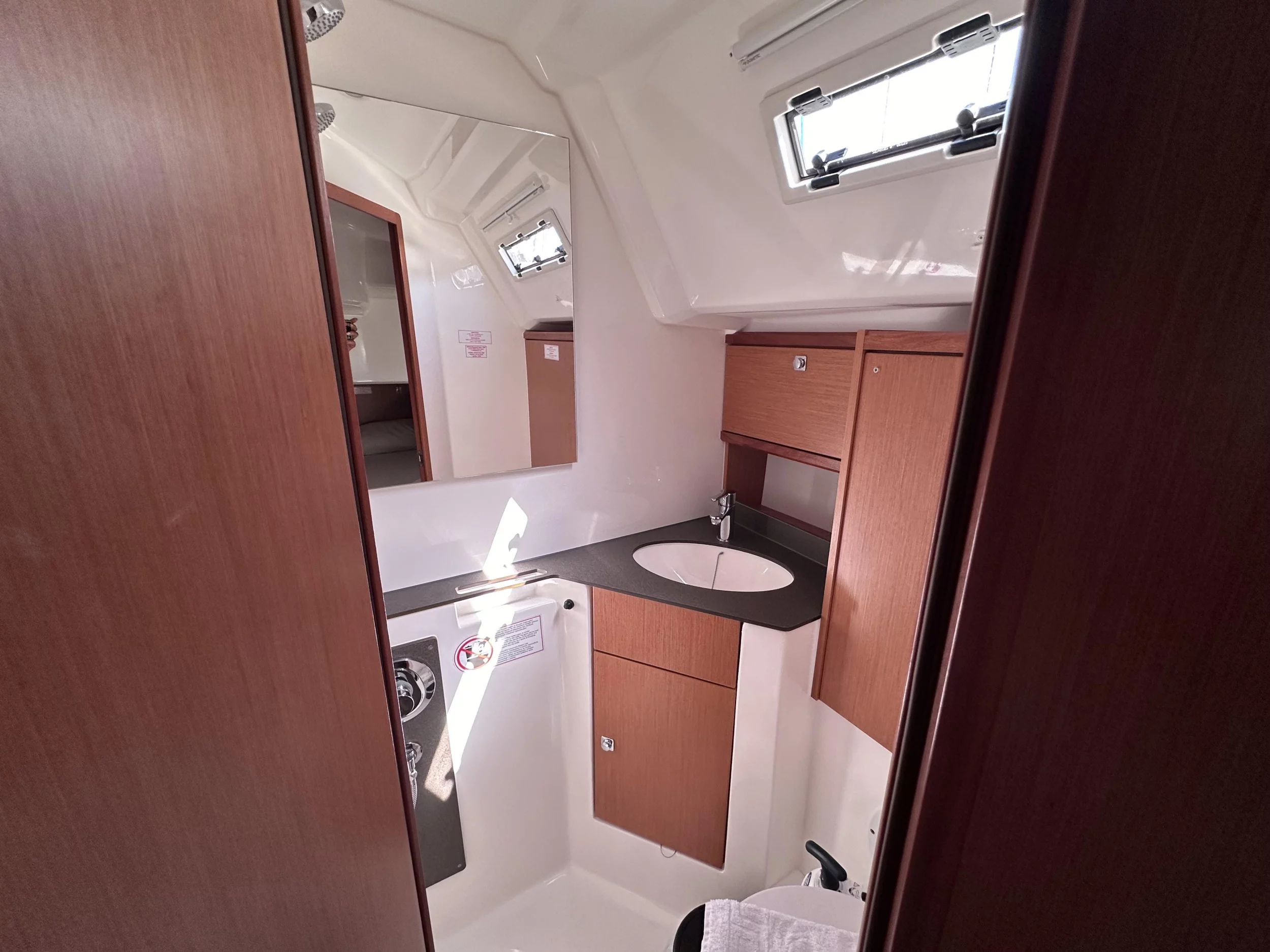 Bavaria Cruiser 46 - 4 cab. (Sail Venus)  - 17