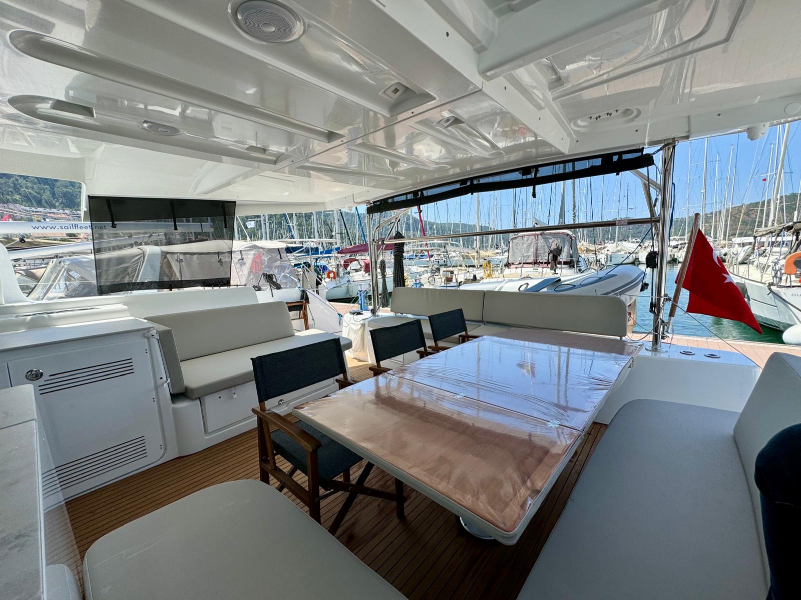 Photo #11 - Lagoon 46 - 4 + 2 cab. (Sail Andromeda) in Fethiye - 39020