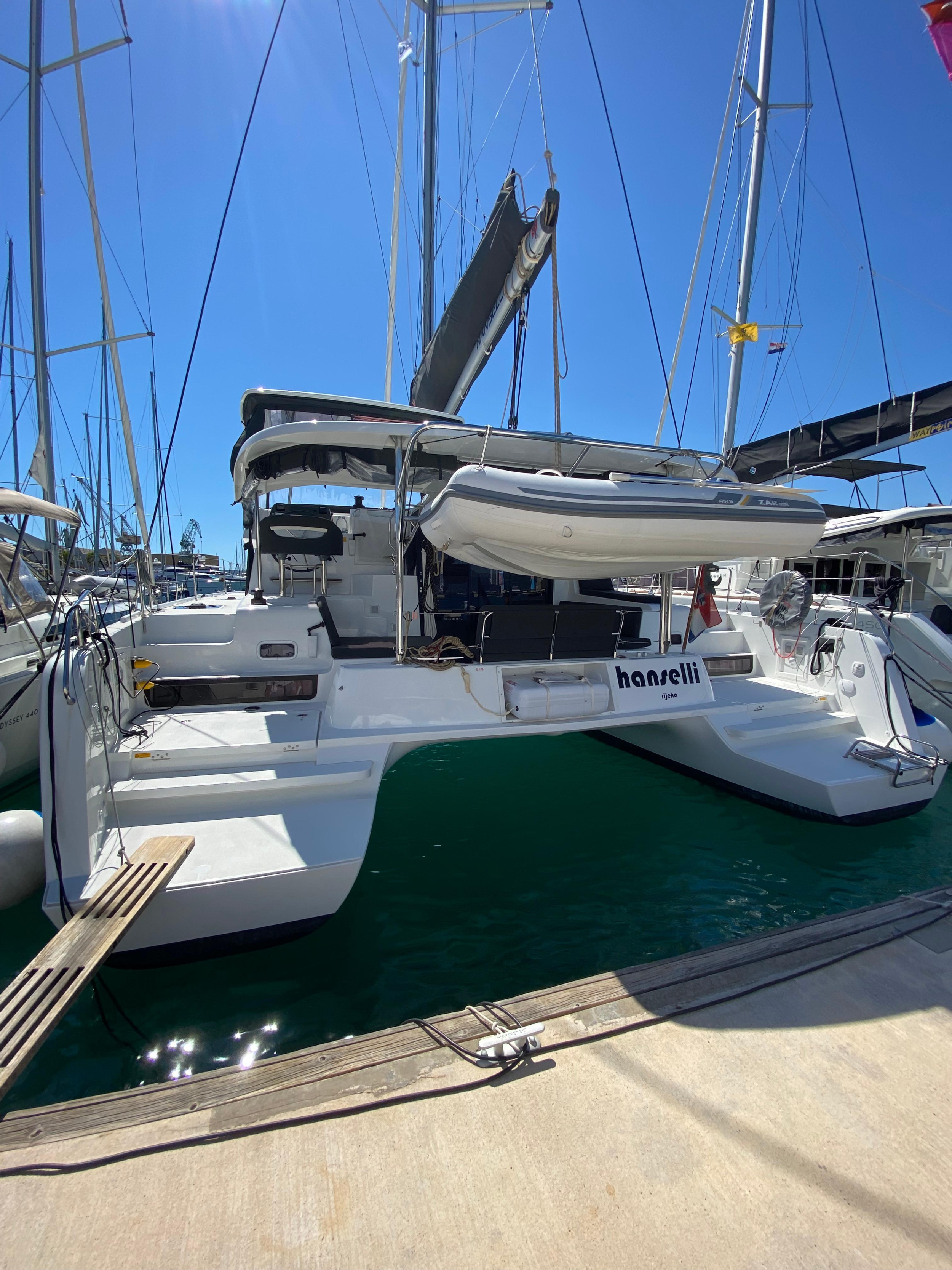 Photo #5 - Lagoon 42 - 4 + 2 cab. (Hanselli) in Trogir - 39021
