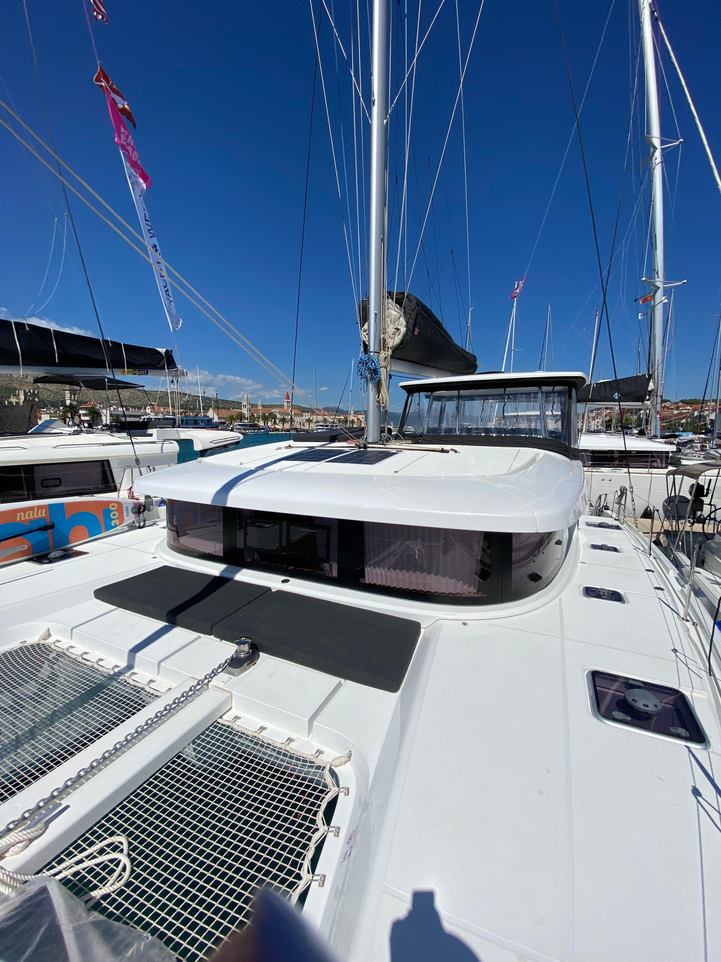Photo #7 - Lagoon 42 - 4 + 2 cab. (Hanselli) in Trogir - 39021