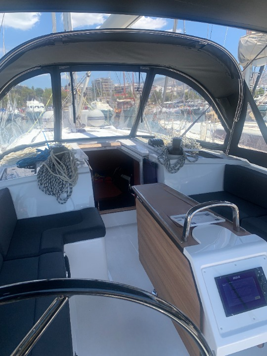 Photo #3 - Bavaria C42 (Maia) en Athènes - 39048