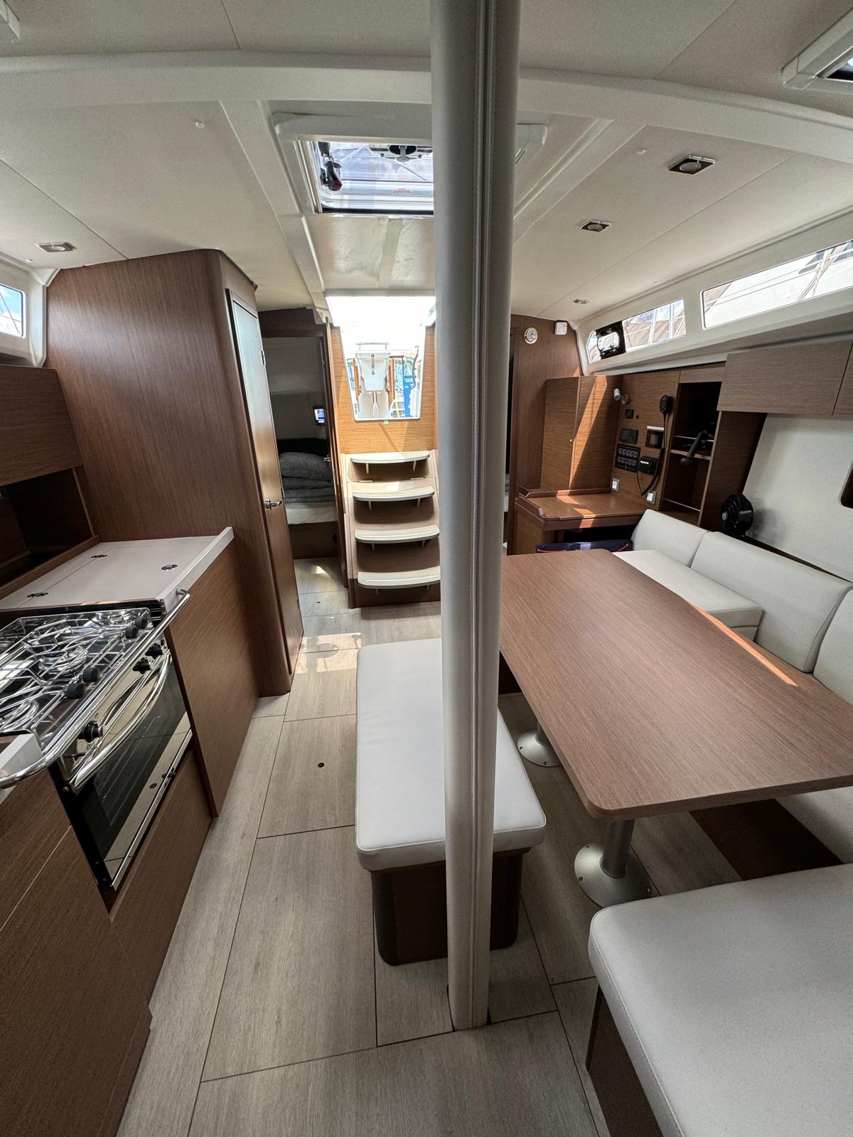 Photo #6 - Oceanis 37.1 (Felice) in Biograd - 39061