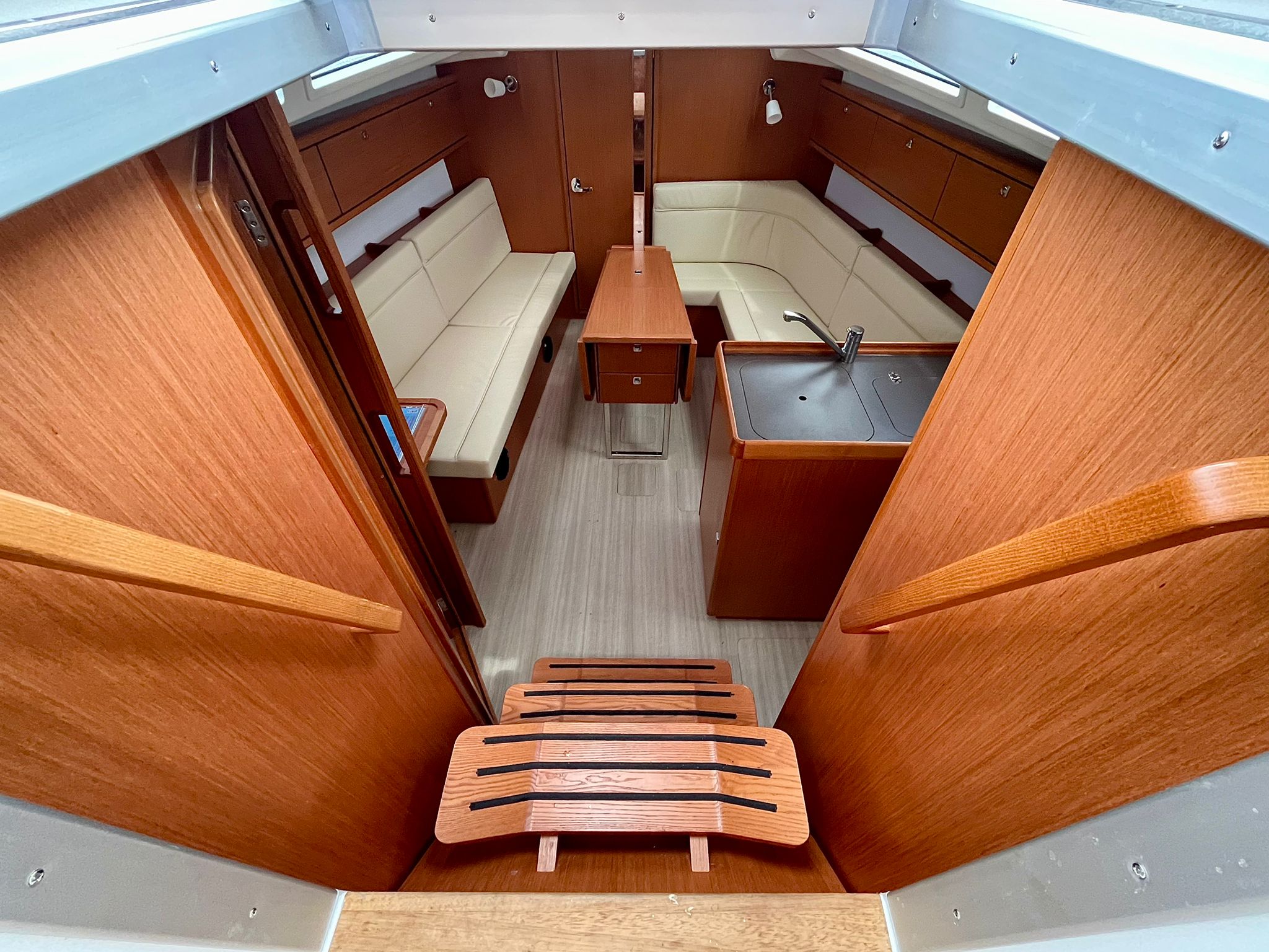 Photo #6 - Bavaria Cruiser 34 - 2 cab. (Jimbo) in Trogir - 39065