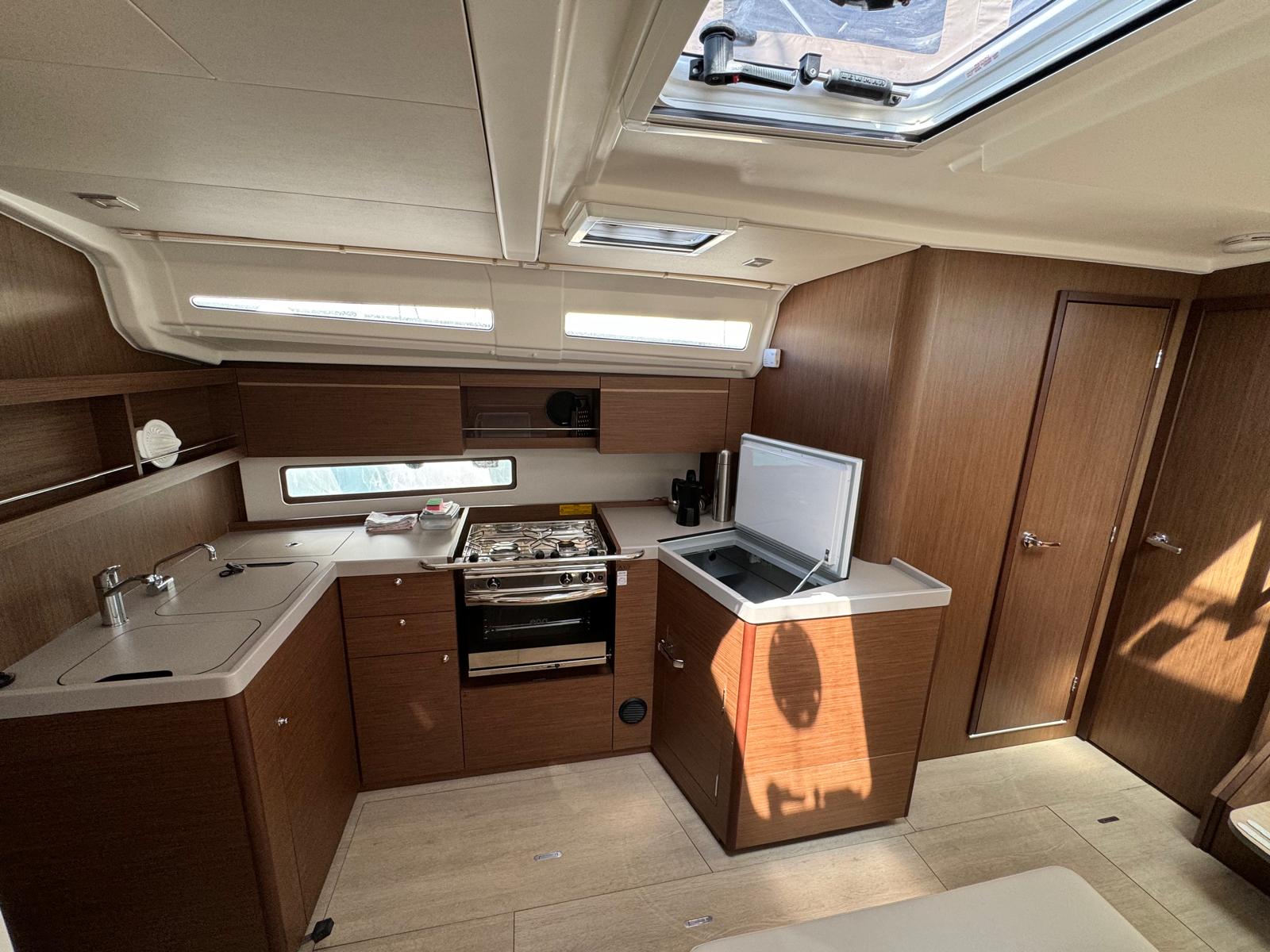 Photo #11 - Oceanis 40.1 - 3 cab. (Magic) en Biograd - 39071