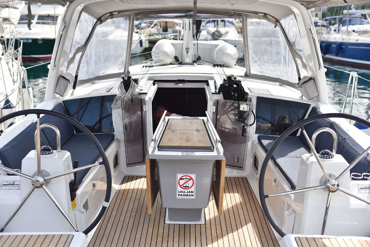 Photo #4 - Oceanis 41.1 (Seven) in Zadar - 39084