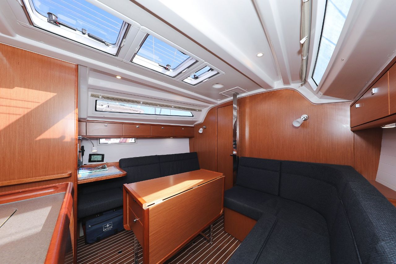Photo #21 - Bavaria Cruiser 37 - 3 cab. (Lupe) in Zara - 39085
