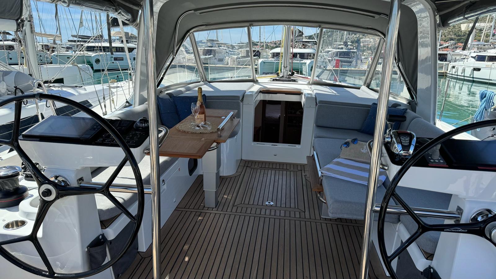 Photo #3 - Oceanis 54 - 3 + 1 cab. (Eve One) en Trogir - 39092