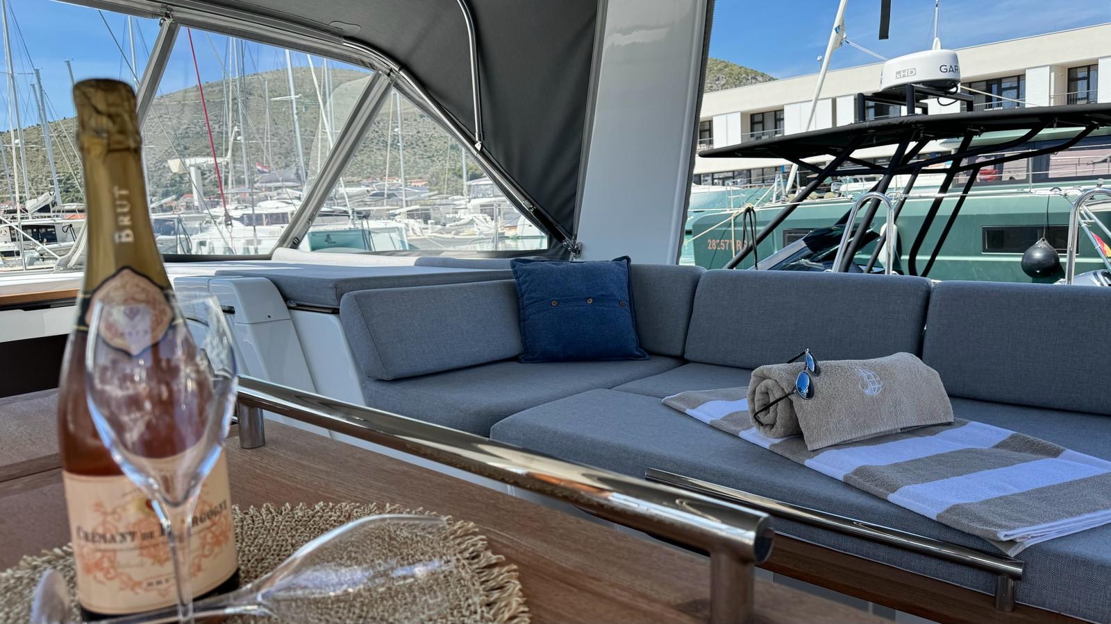 Photo #8 - Oceanis 54 - 3 + 1 cab. (Eve One) en Trogir - 39092