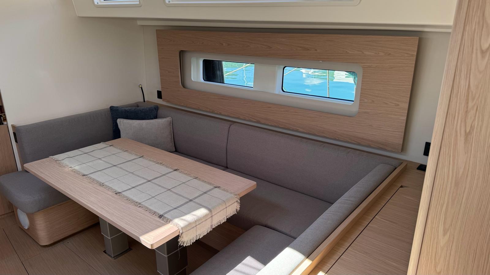 Photo #10 - Oceanis 54 - 3 + 1 cab. (Eve One) en Trogir - 39092