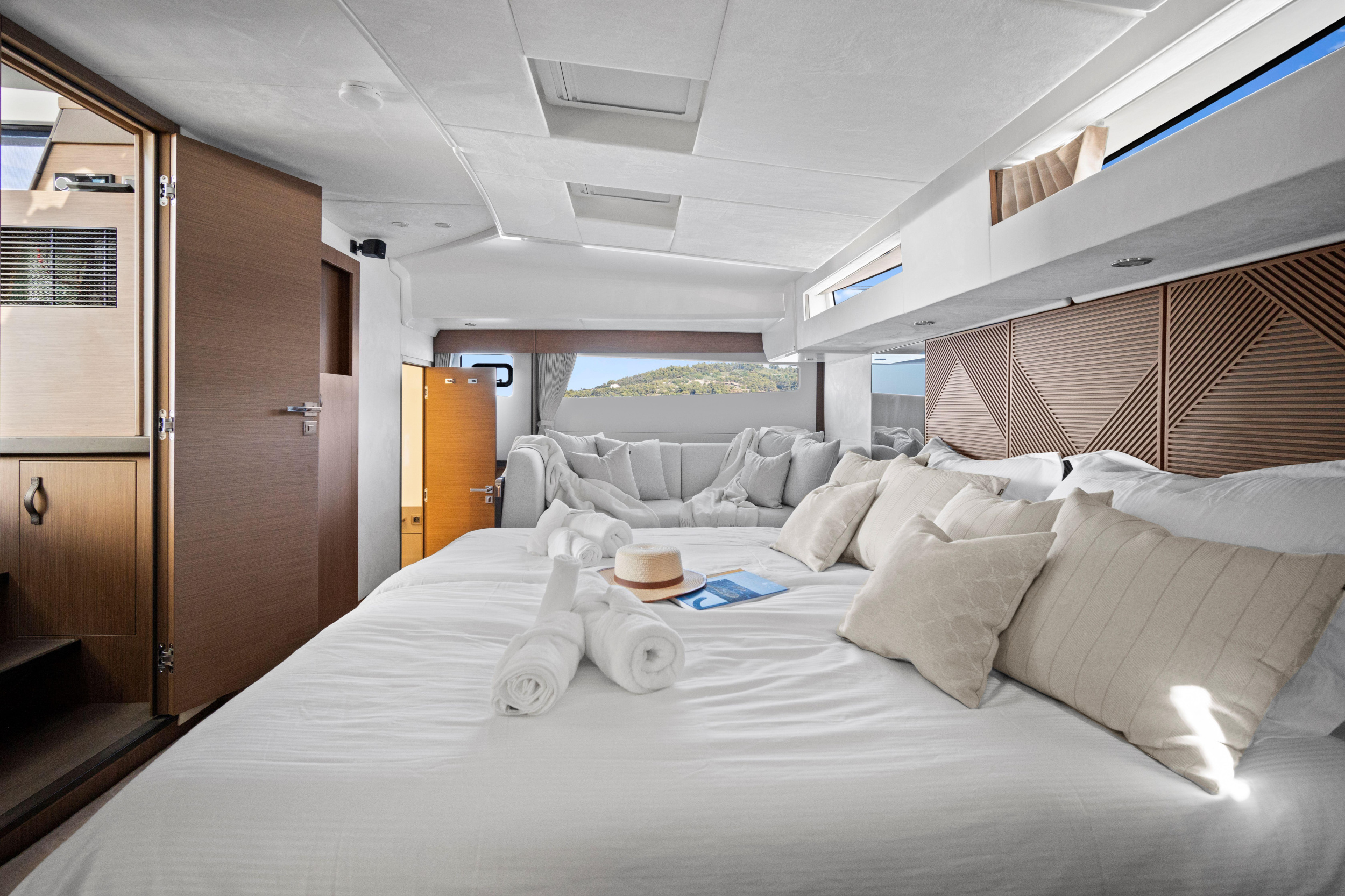 Photo #3 - Prestige M48 - 3 + 1 cab. (Dolce far niente) in Split - 39093