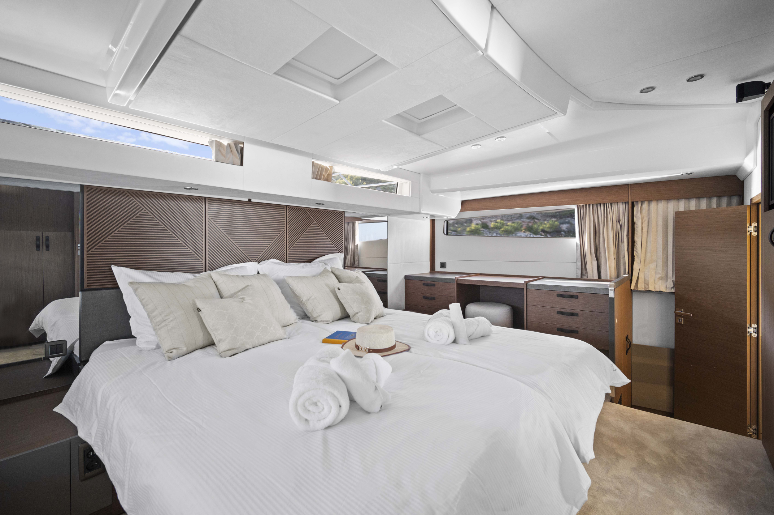 Photo #4 - Prestige M48 - 3 + 1 cab. (Dolce far niente) in Split - 39093
