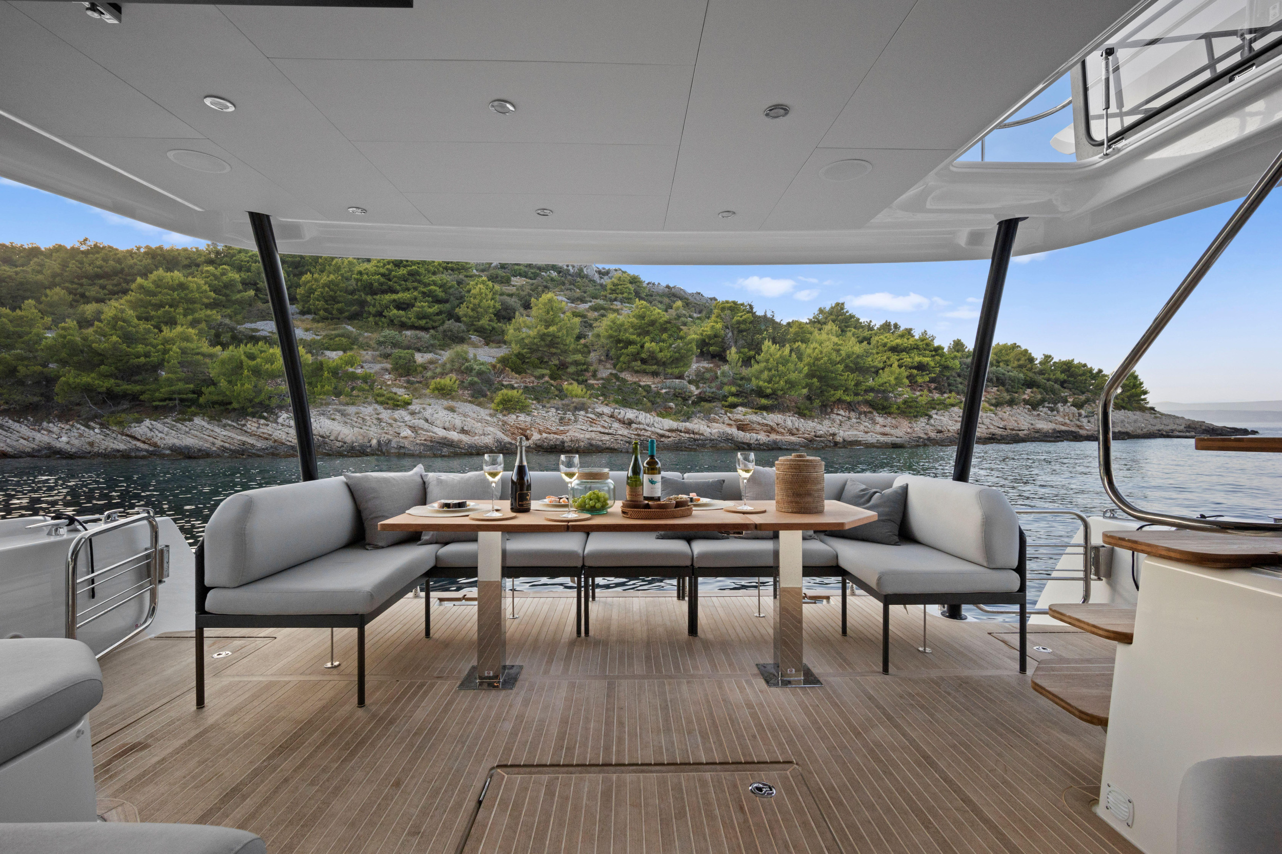 Photo #17 - Prestige M48 - 3 + 1 cab. (Dolce far niente) in Split - 39093