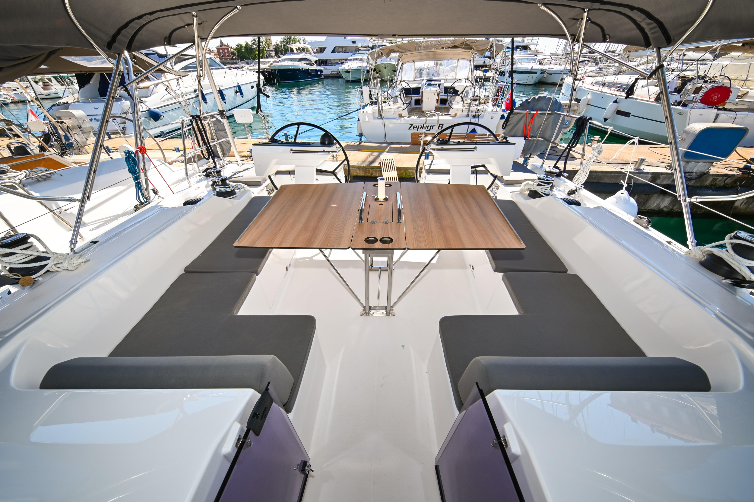 Photo #12 - Bavaria C46 - 4 cab. (Bosun) in Zadar - 39096