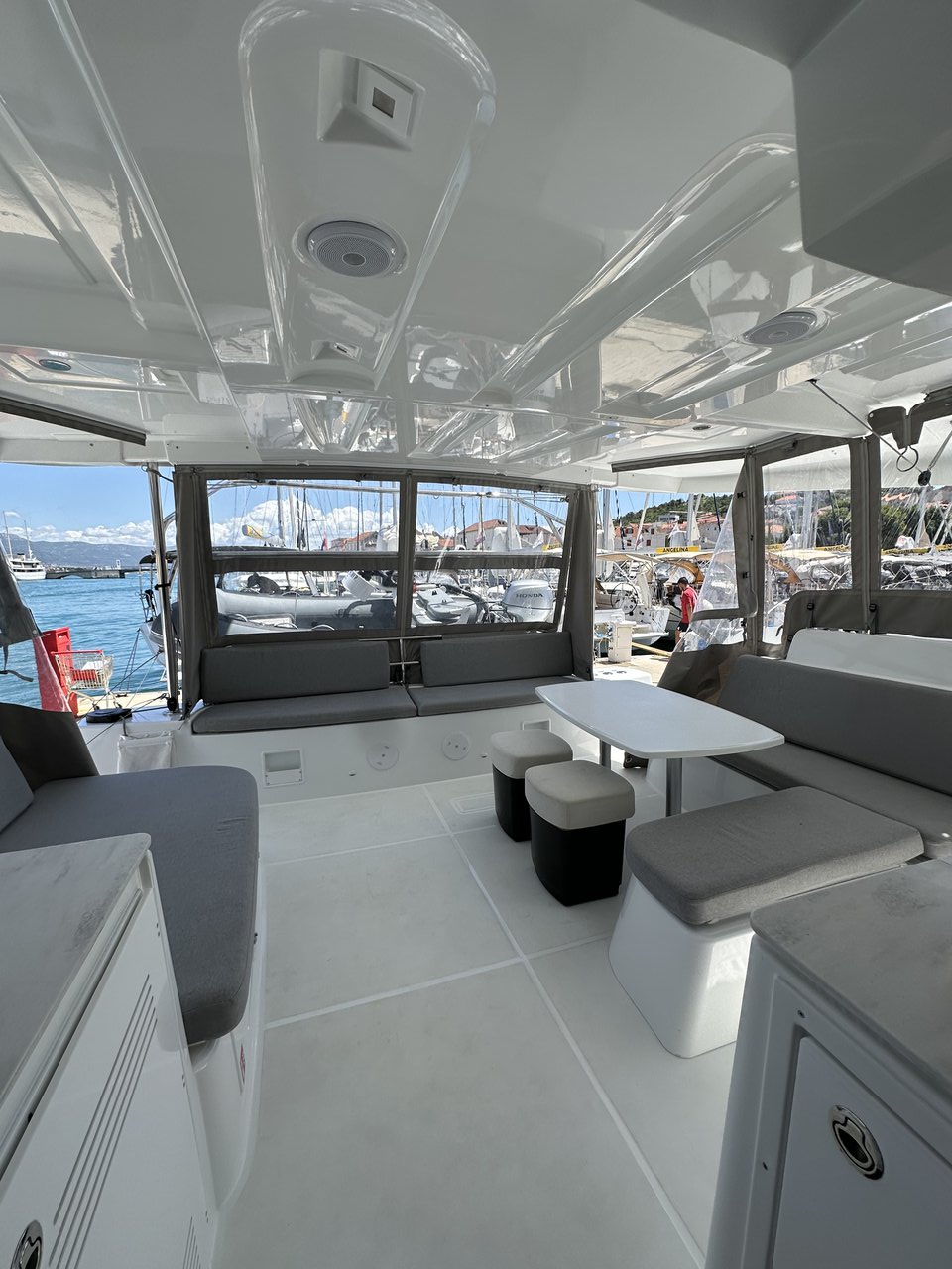 Photo #5 - Lagoon 46 - 4 + 2 cab. (Destiny Point) in Trogir - 39101