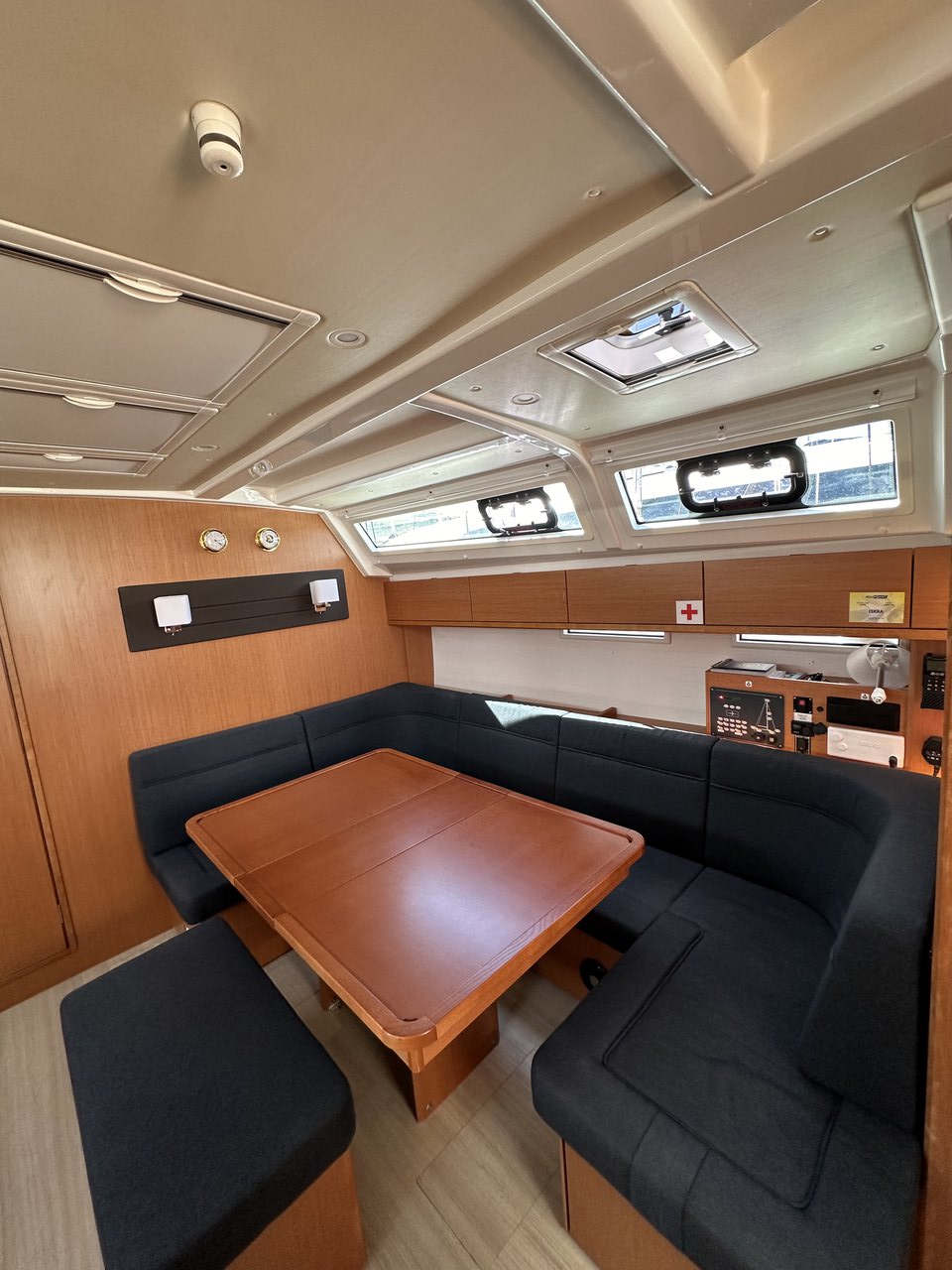 Photo #4 - Bavaria Cruiser 46 - 4 cab. (Iskra) in Trogir - 39102