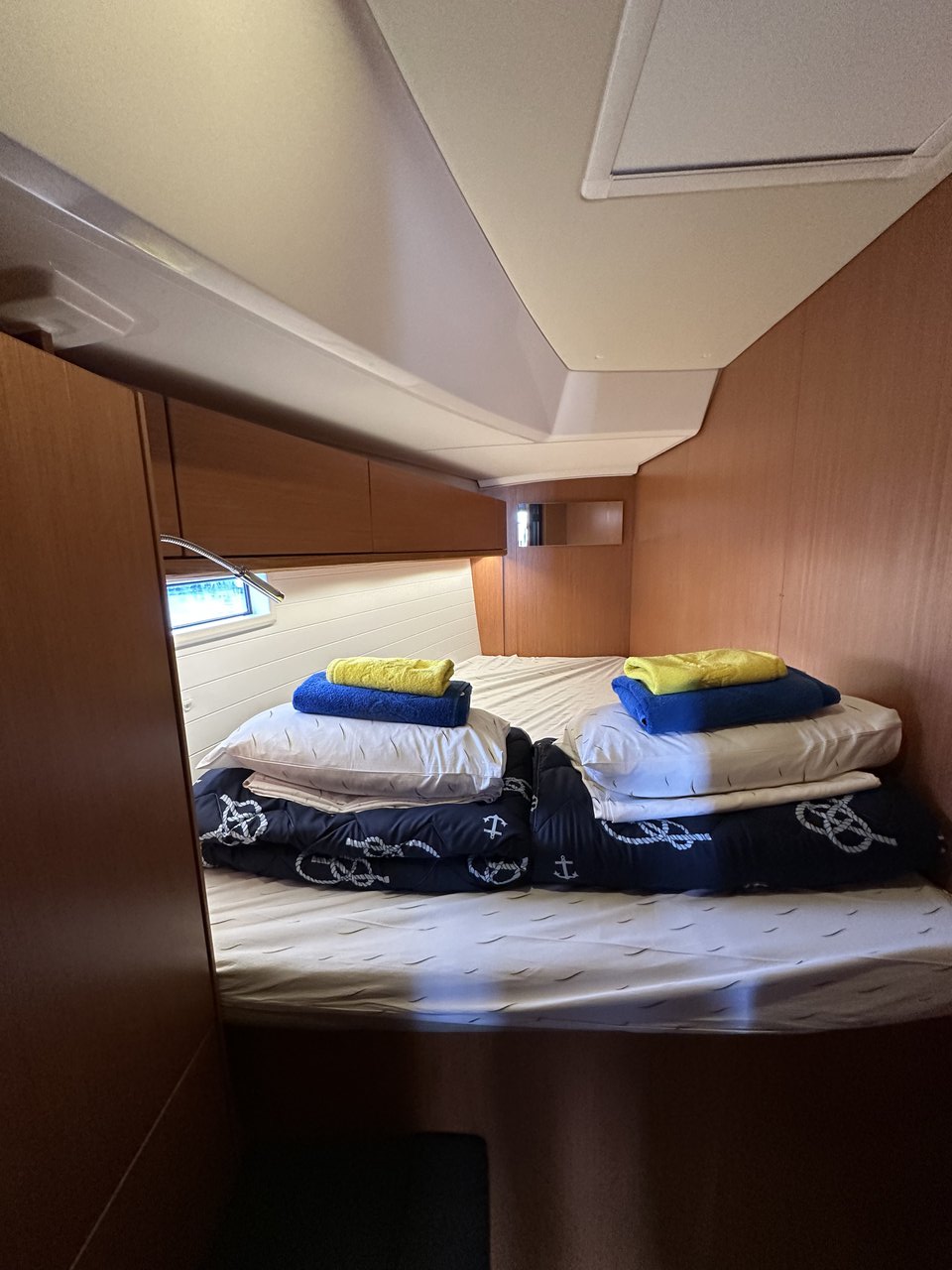 Photo #8 - Bavaria Cruiser 46 - 4 cab. (Iskra) in Trogir - 39102