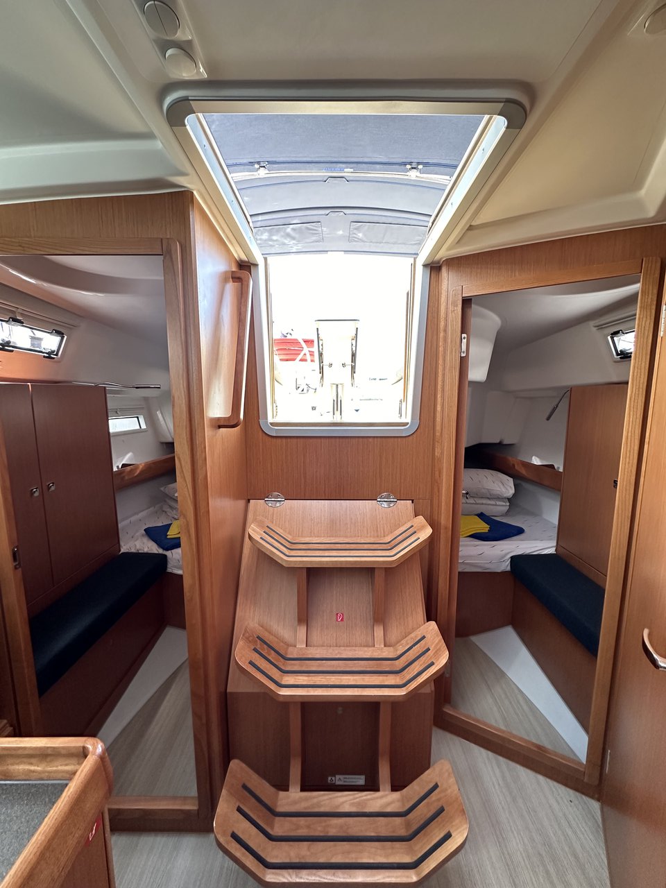 Photo #7 - Bavaria Cruiser 34 (Ziggy) in Trogir - 39105
