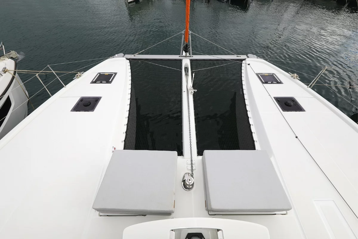 Excess 14 - 4 + 2 cab. (Windhunter)  - 5