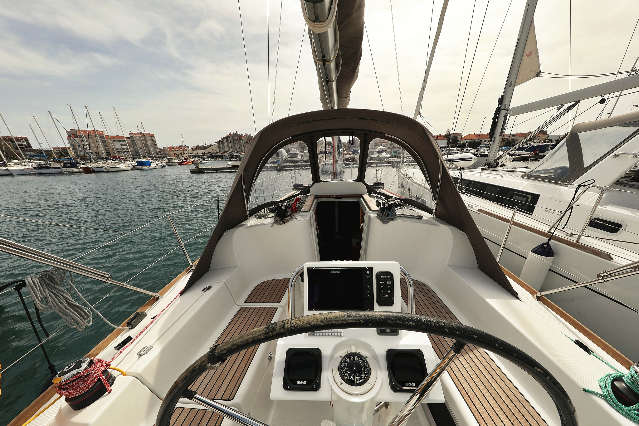Photo #5 - Sun Odyssey 33i (Cosma) in Biograd - 39130