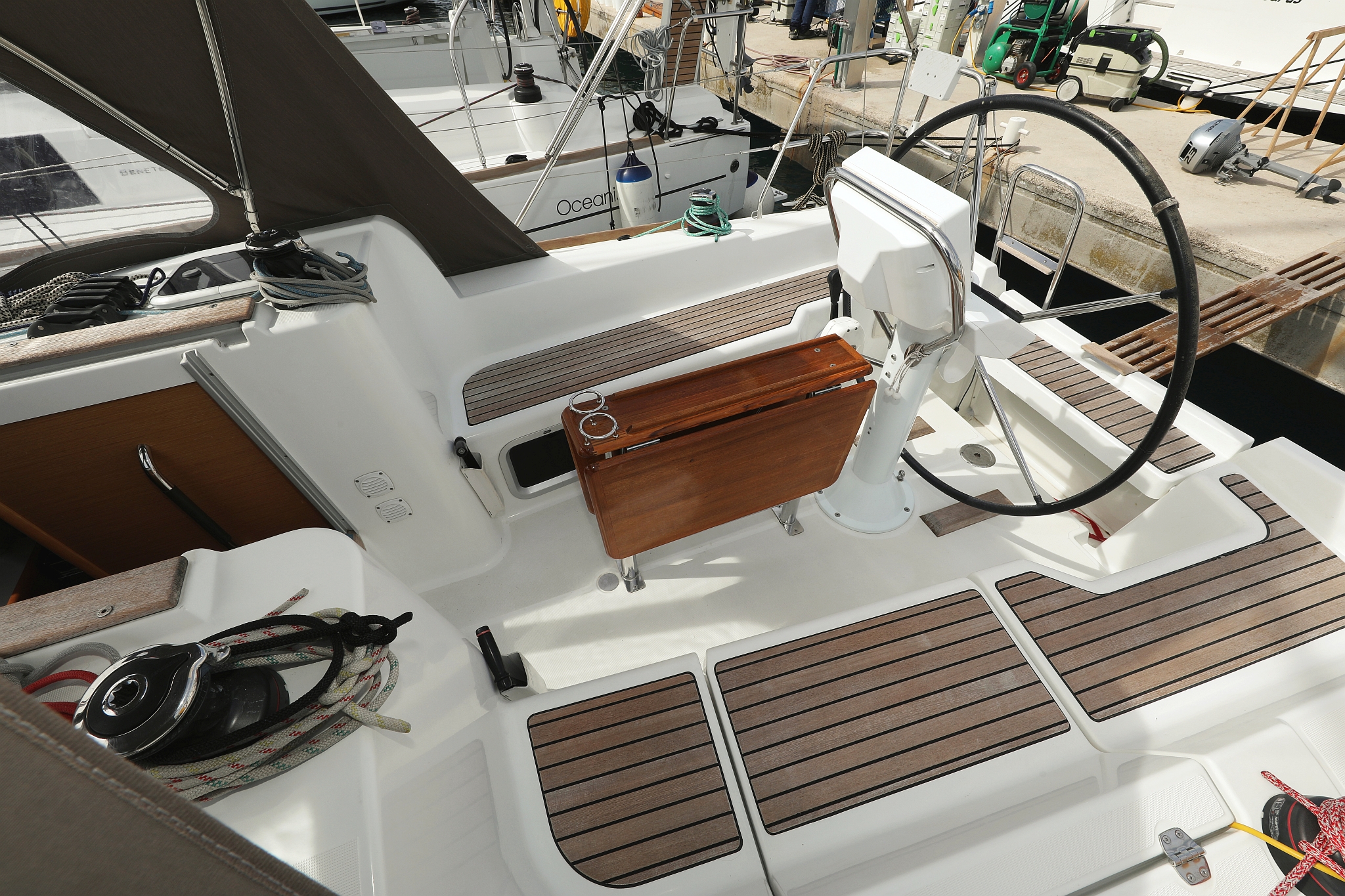 Photo #7 - Sun Odyssey 33i (Cosma) in Biograd - 39130
