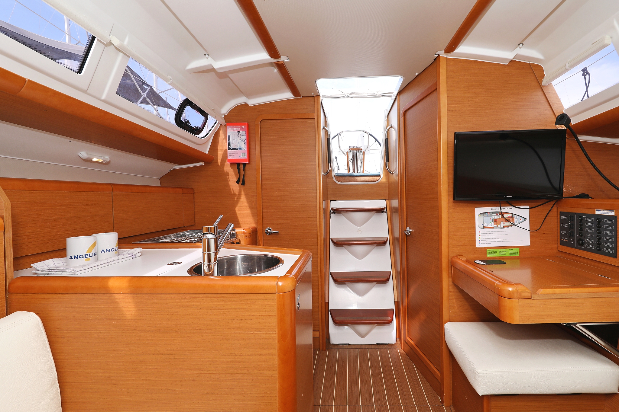 Photo #20 - Sun Odyssey 33i (Cosma) in Biograd - 39130