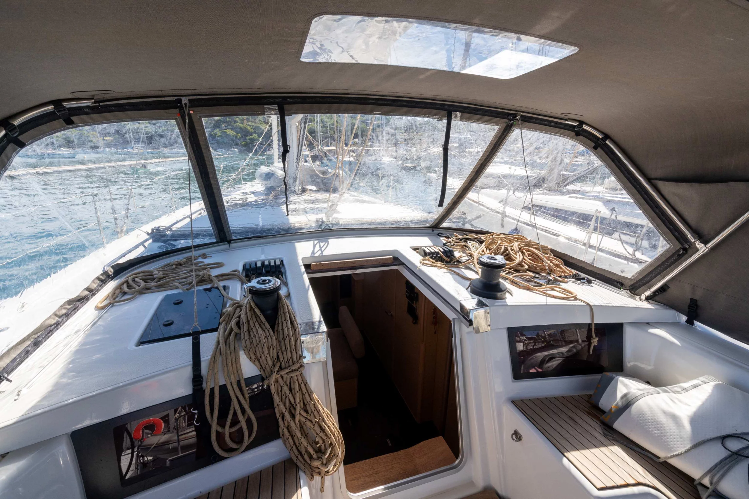 Dufour 530 Smart Electric - 5 + 1 cab. (INSPIRATION)  - 7