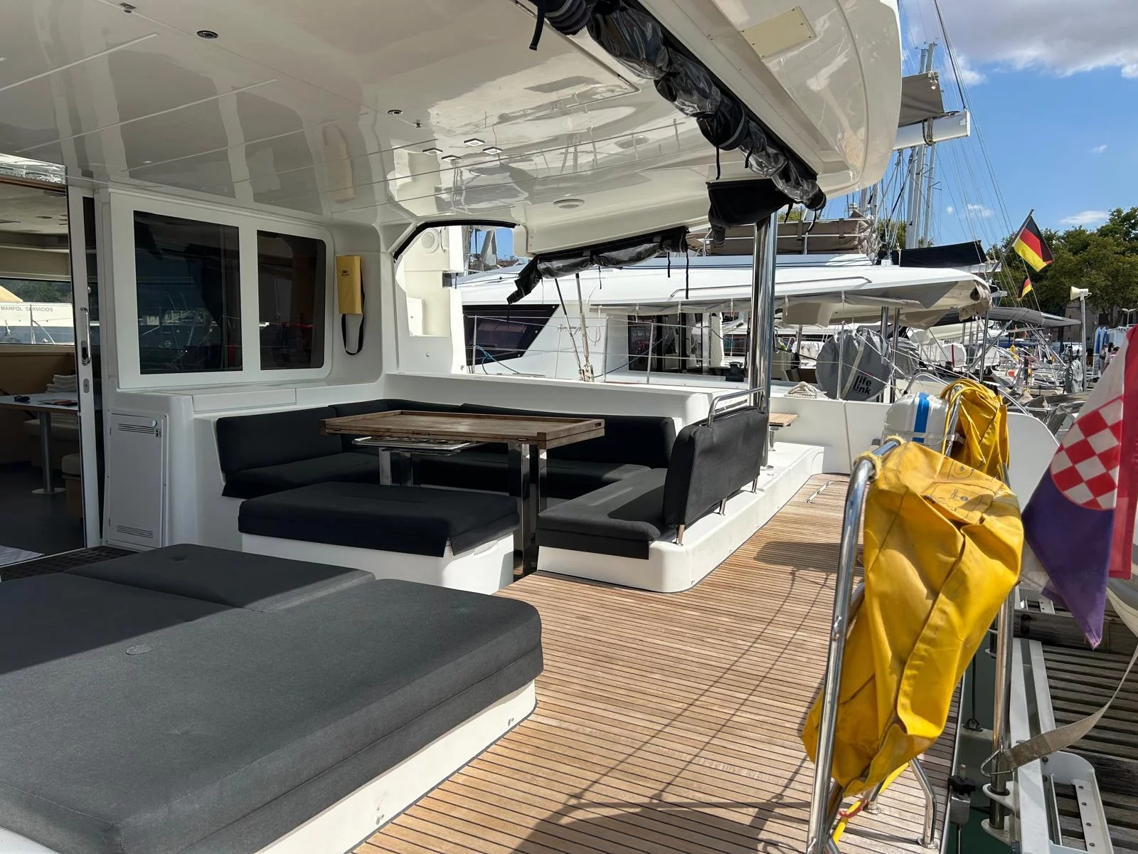 Lagoon 52 F - 5 + 2 cab. (La Dolce Vita)  - 13