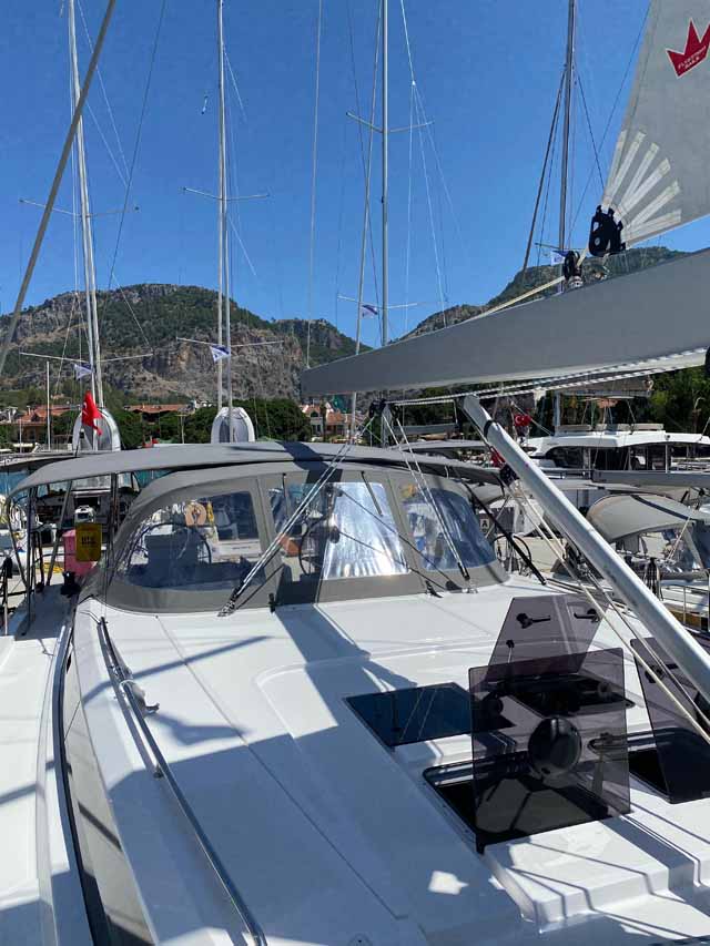 Photo #9 - Bavaria C50 Holiday - 5 cab. (Beluga) in Gocek - 39163
