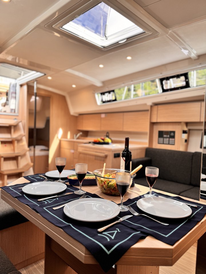 Photo #12 - Bavaria C42 (Sorores) en Marmaris - 39171