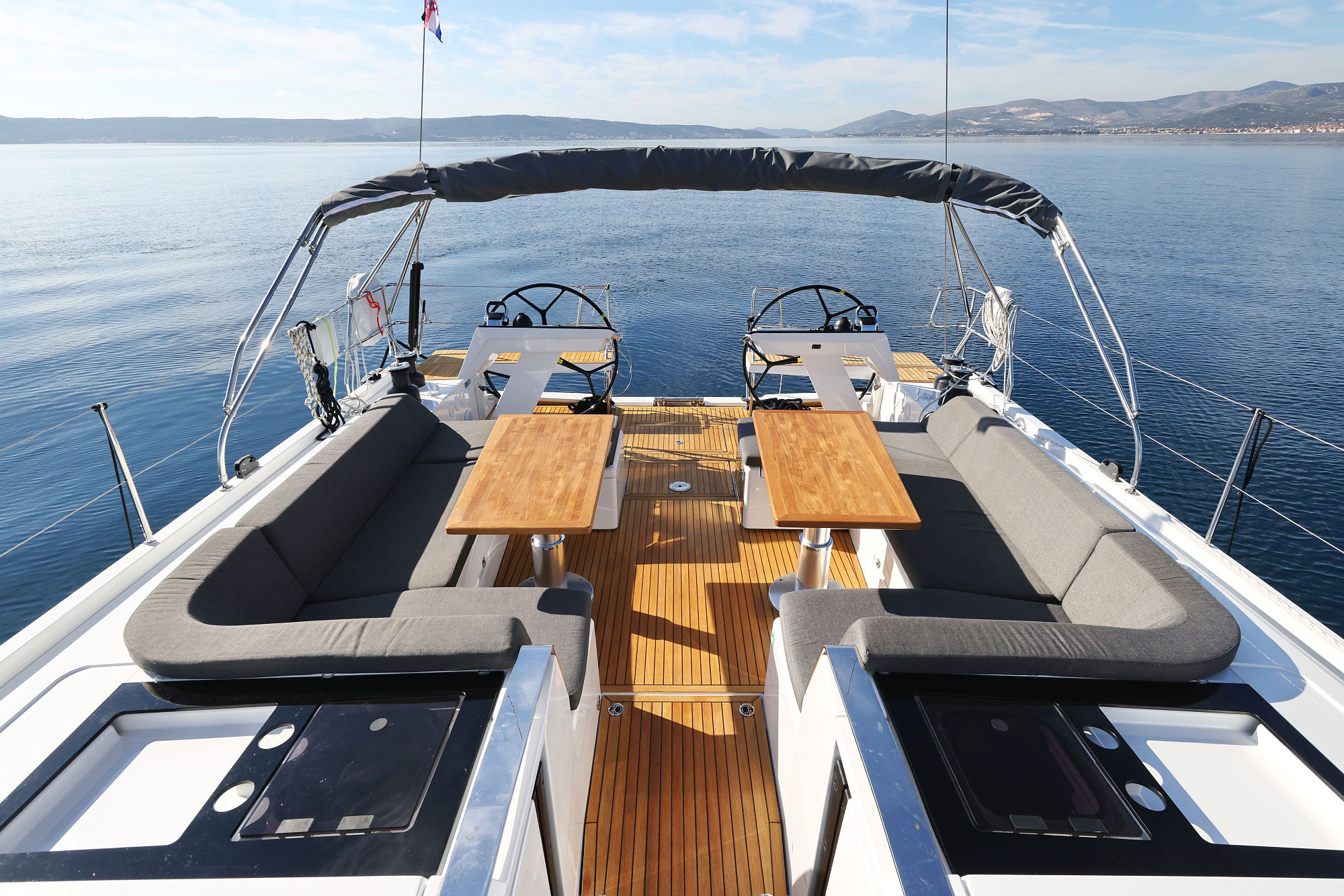 Photo #9 - Hanse 510 - 4 + 1 cab. (Tropea - OW) in Kastela - 39175