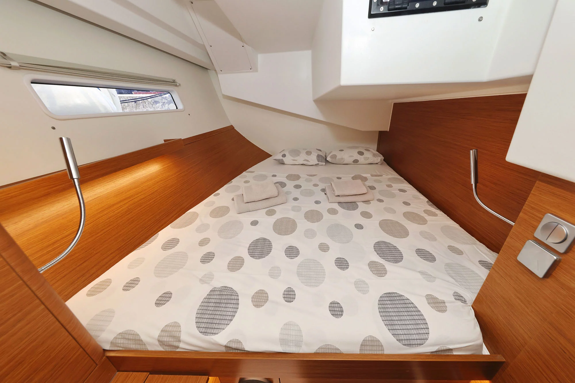 Hanse 410 (Bela)  - 18