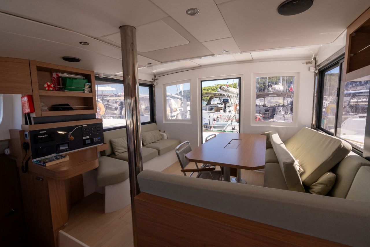 Photo #8 - Bali Catsmart - 4 + 2 cab. (OHANA 2) in Port Pin Rolland - 39193