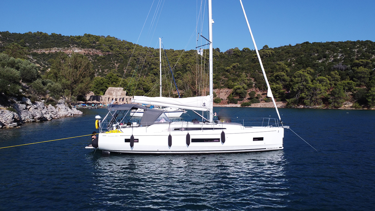 Photo #6 - Oceanis 40.1 (Escape) en Atenas - 39200