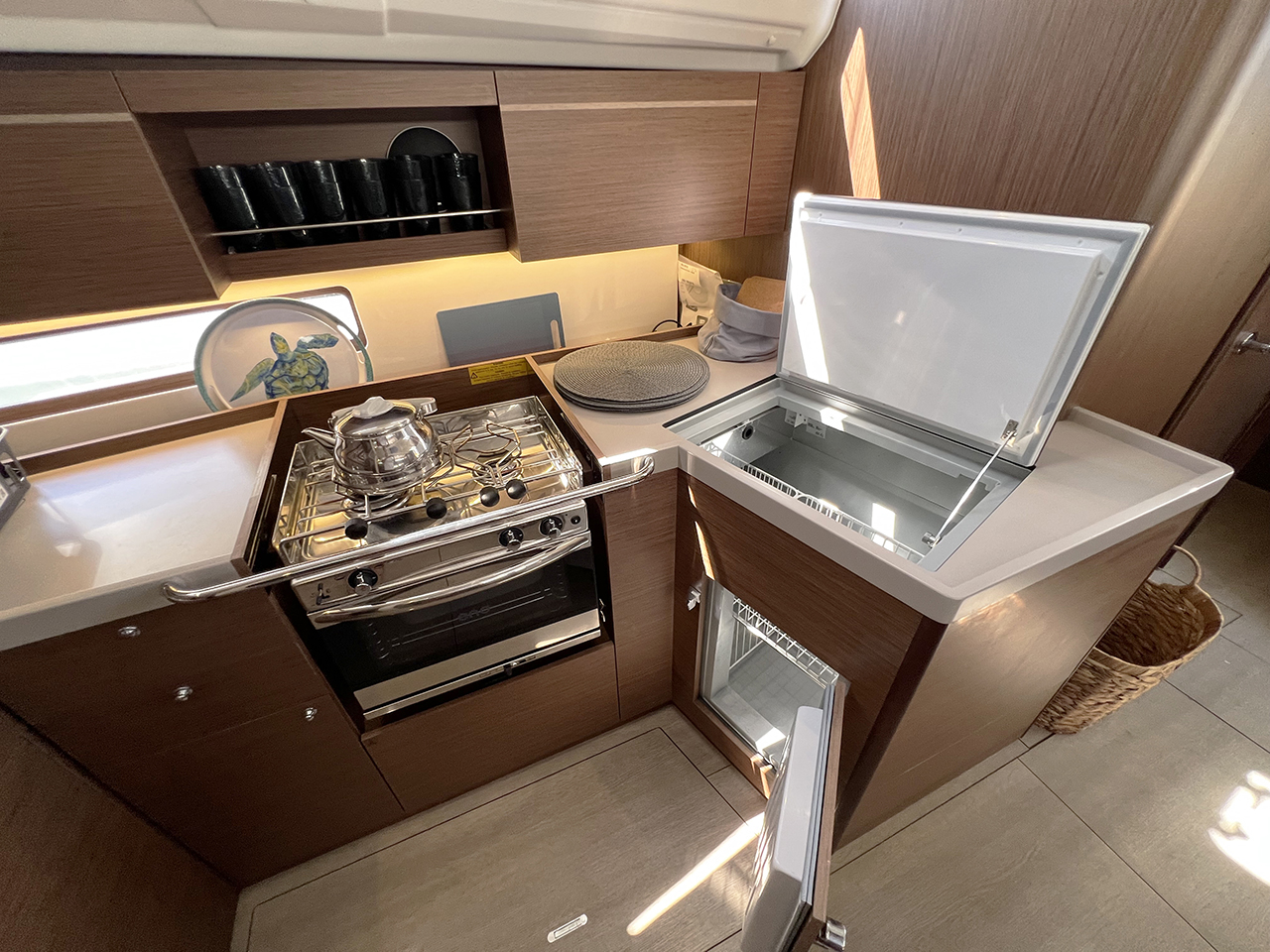 Photo #16 - Oceanis 40.1 (Escape) en Atenas - 39200