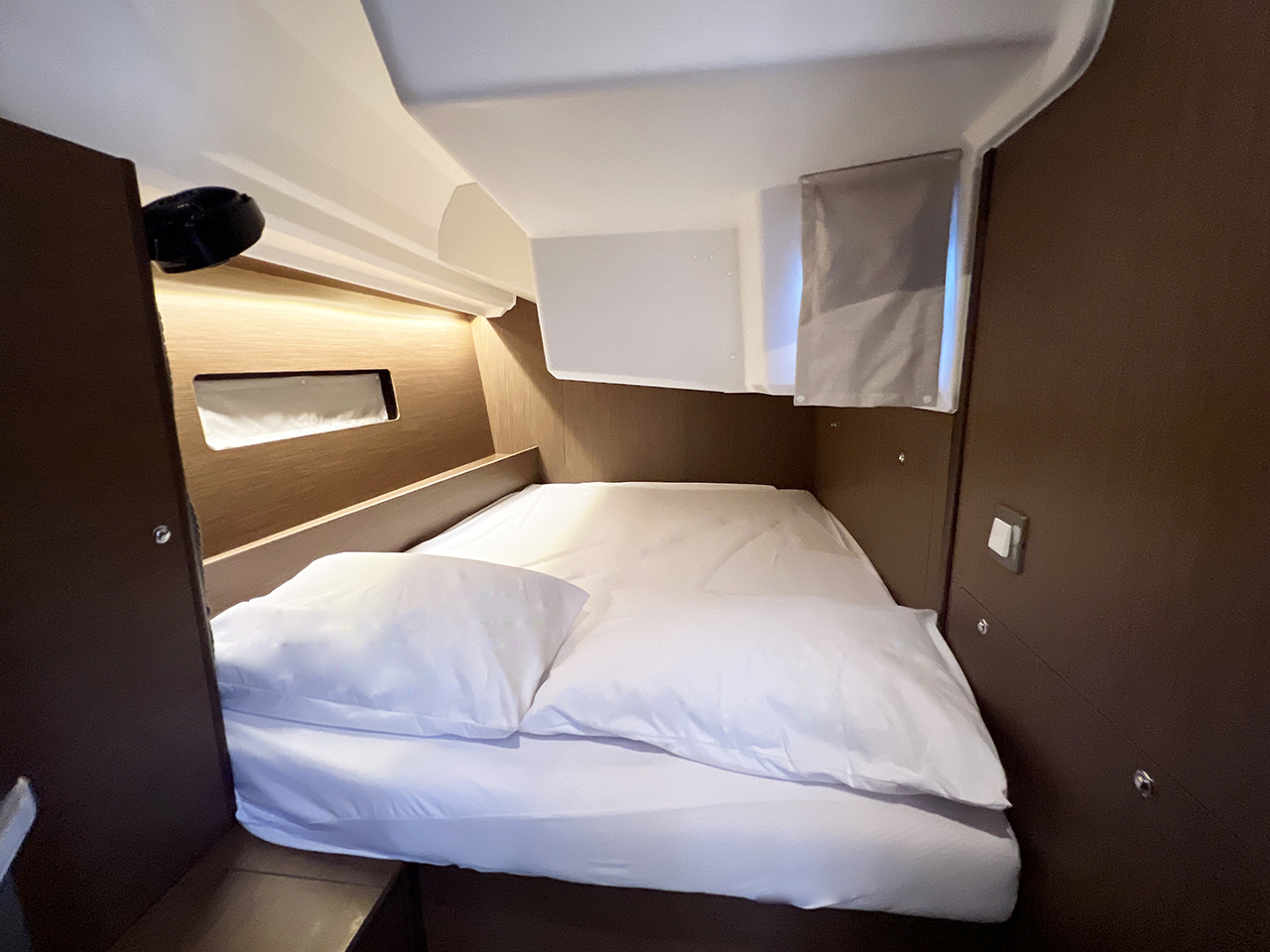 Photo #19 - Oceanis 40.1 (Escape) en Atenas - 39200