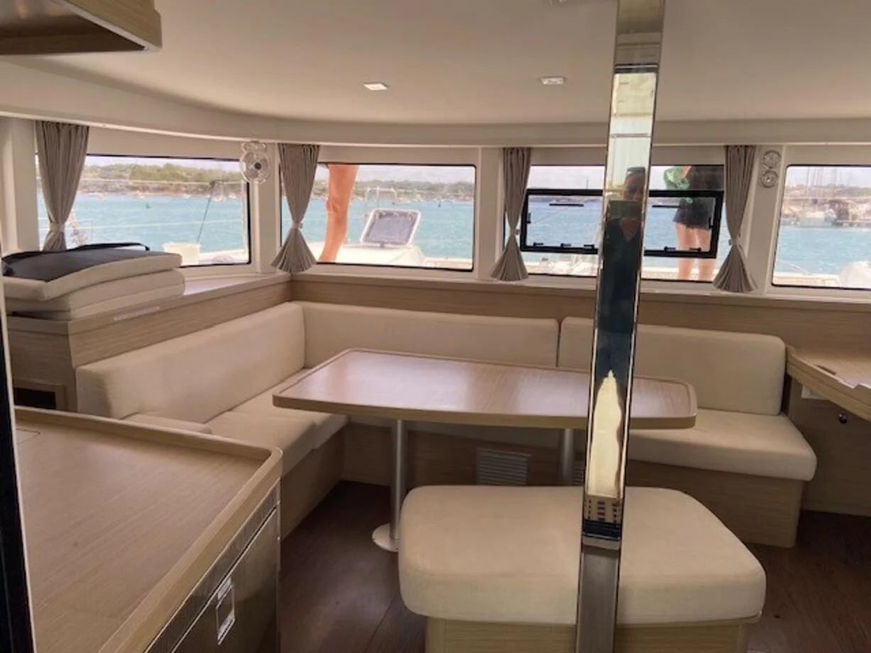 Lagoon 42 - 4 + 1 cab. (Laurencia)  - 9