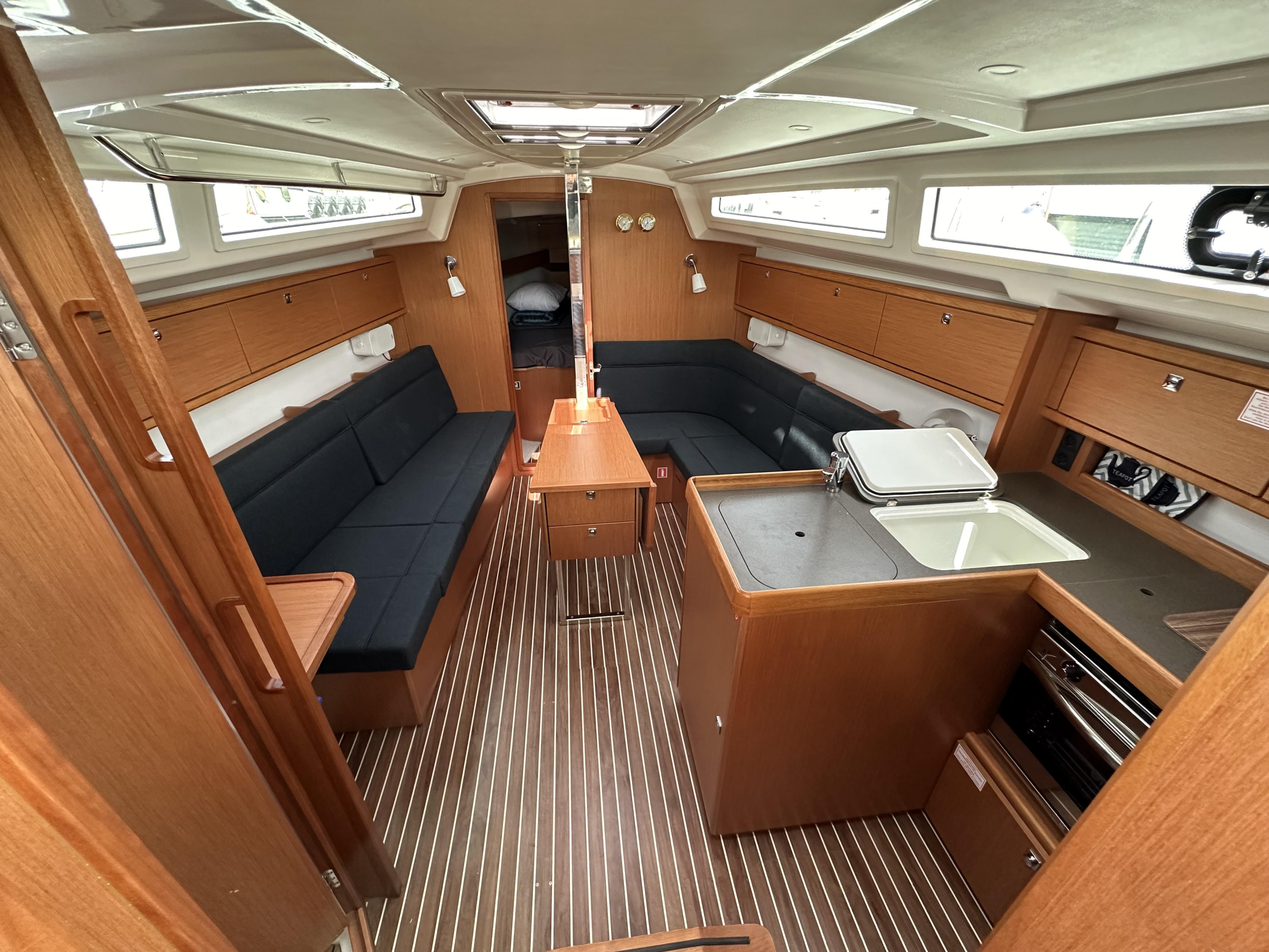Photo #4 - Bavaria Cruiser 34 - 2 cab. (Eliza) in Atene - 39218