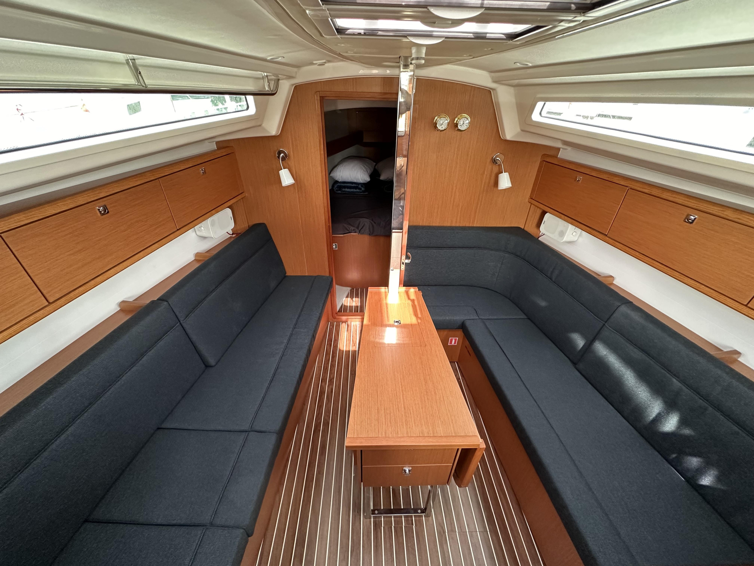 Photo #5 - Bavaria Cruiser 34 - 2 cab. (Eliza) in Atene - 39218