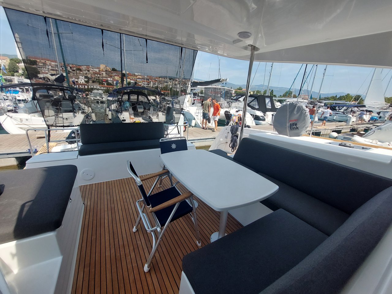 Photo #8 - Lagoon 40 - 4 + 1 cab. (Manu) en Trogir - 39229
