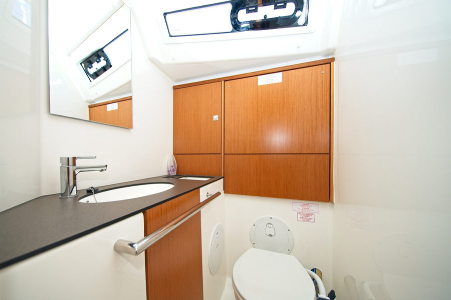 Photo #9 - Bavaria Cruiser 46 - 4 cab. (MH 78) in Murter - 39269