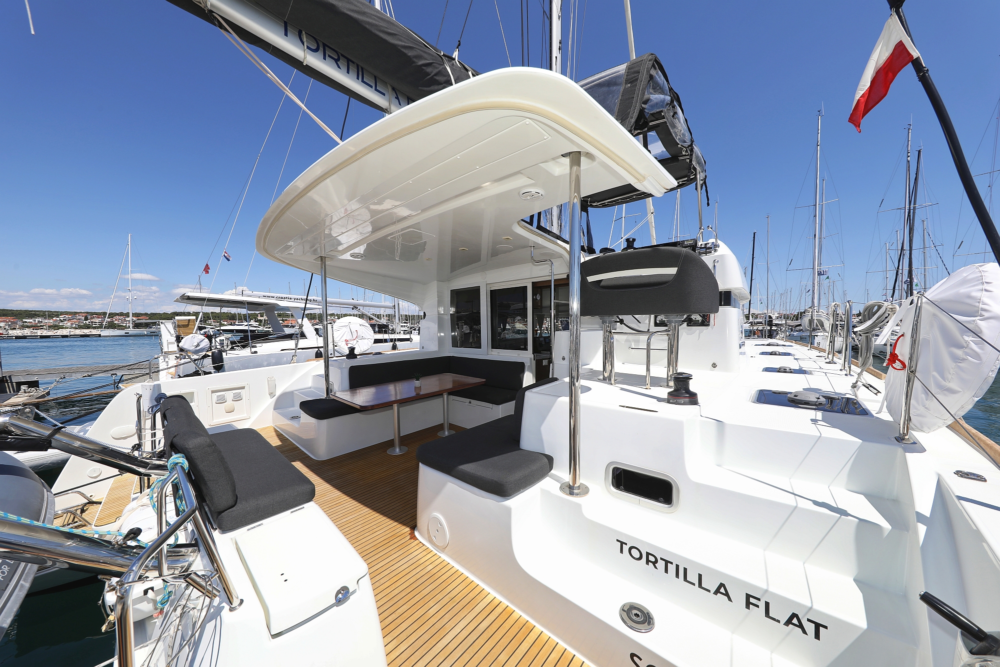 Photo #2 - Lagoon 40 - 4 + 2 cab (Tortilla Flat) in Biograd - 39279