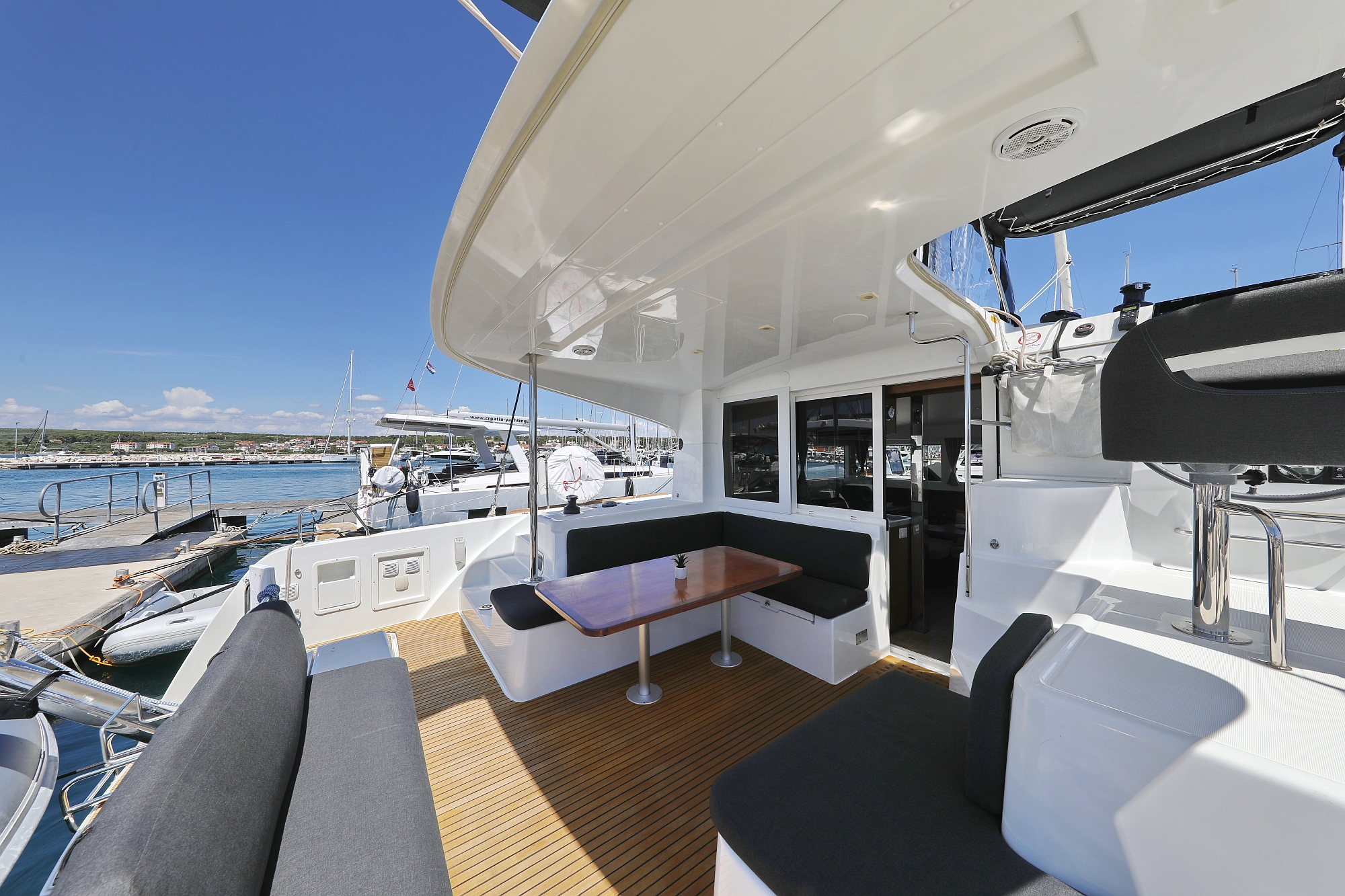 Photo #3 - Lagoon 40 - 4 + 2 cab (Tortilla Flat) in Biograd - 39279