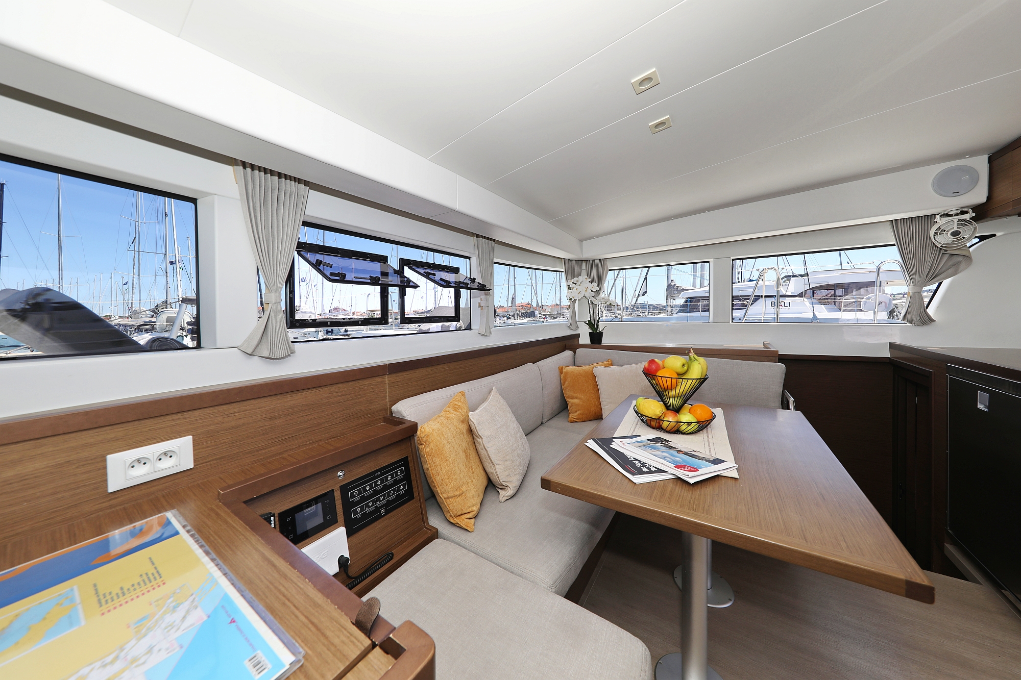 Photo #12 - Lagoon 40 - 4 + 2 cab (Tortilla Flat) in Biograd - 39279