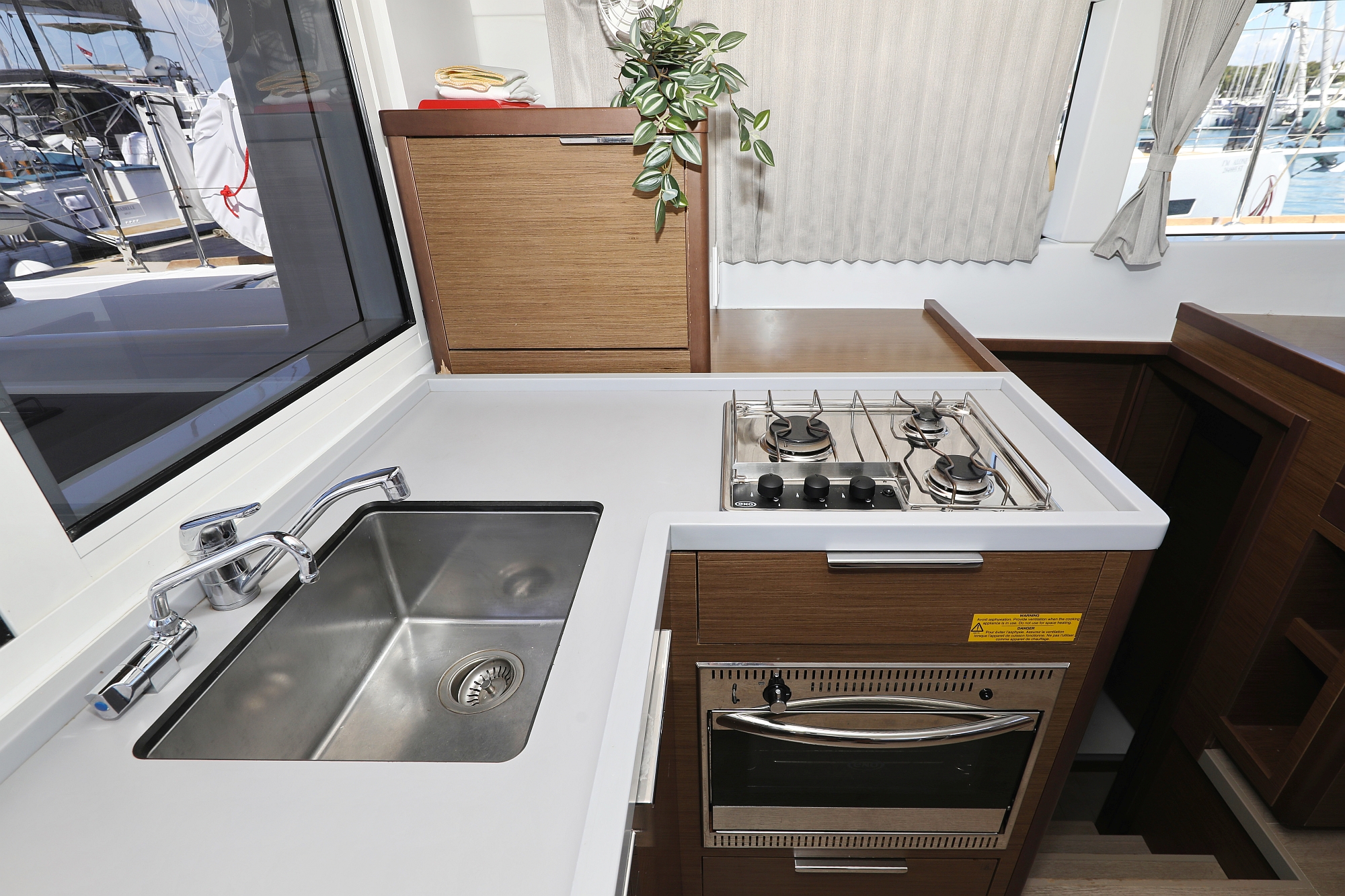 Photo #15 - Lagoon 40 - 4 + 2 cab (Tortilla Flat) in Biograd - 39279